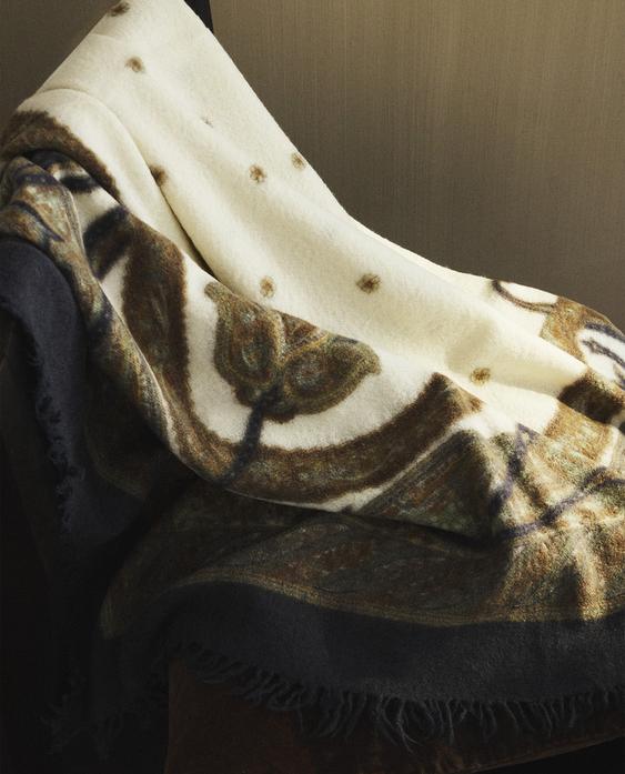 بطانية من الصوف بطانية من الصوف