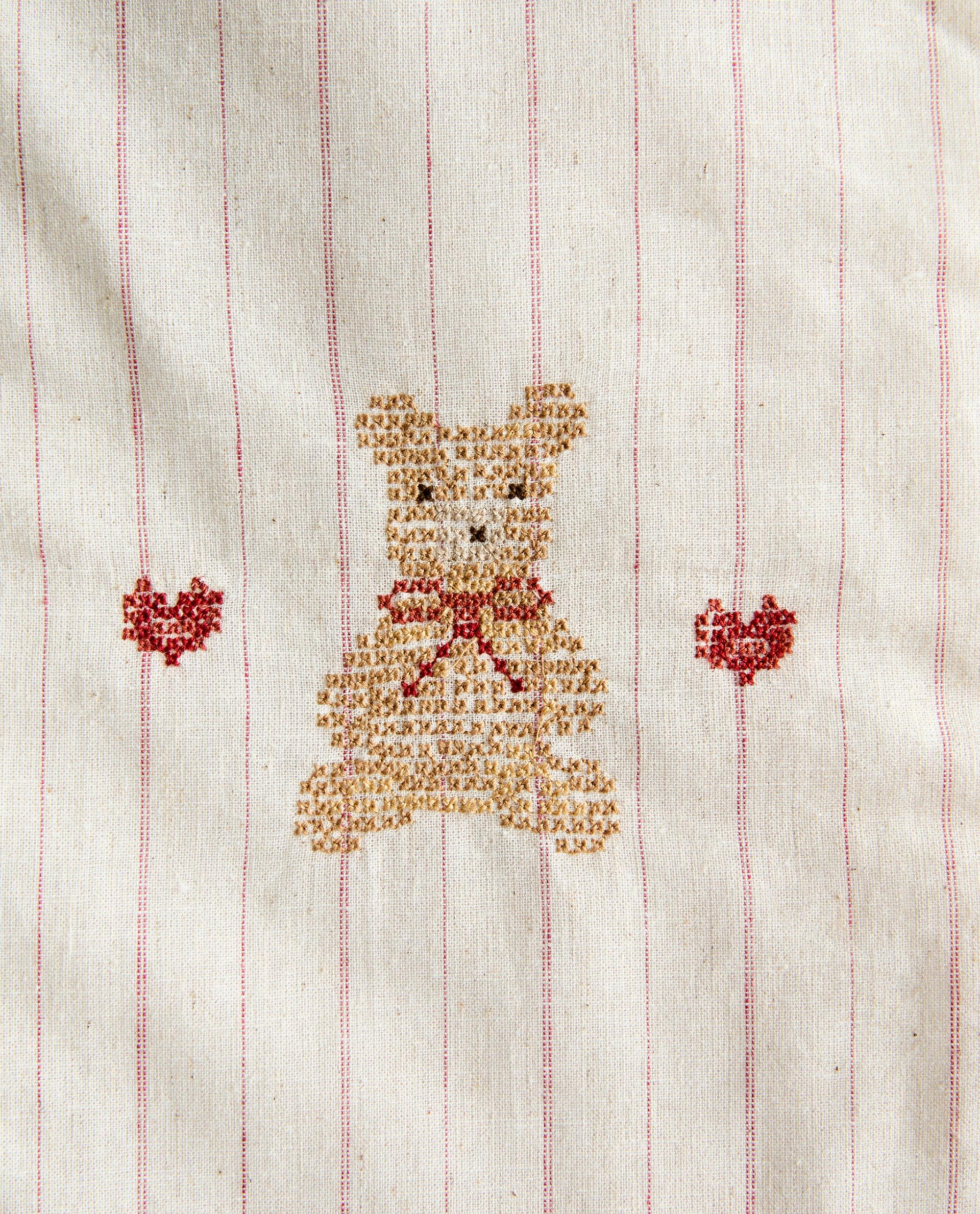 CHILDREN’S CHRISTMAS CROSS-STITCH SOCK ORNAMENT