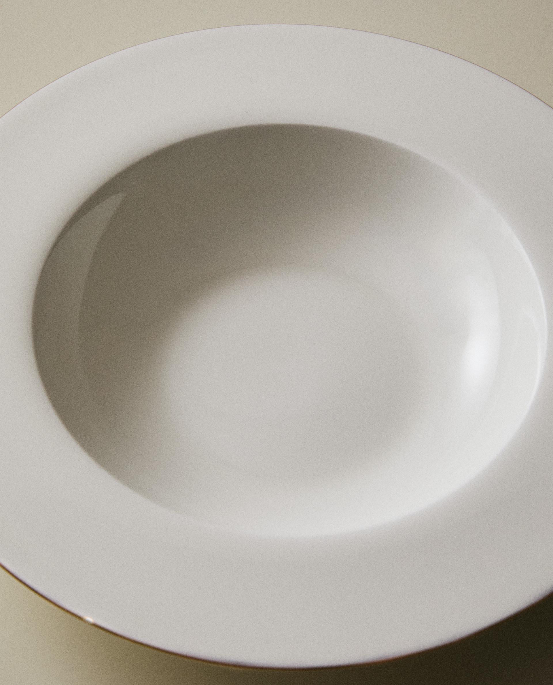 RIMMED BONE CHINA SOUP PLATE RIMMED BONE CHINA SOUP PLATE