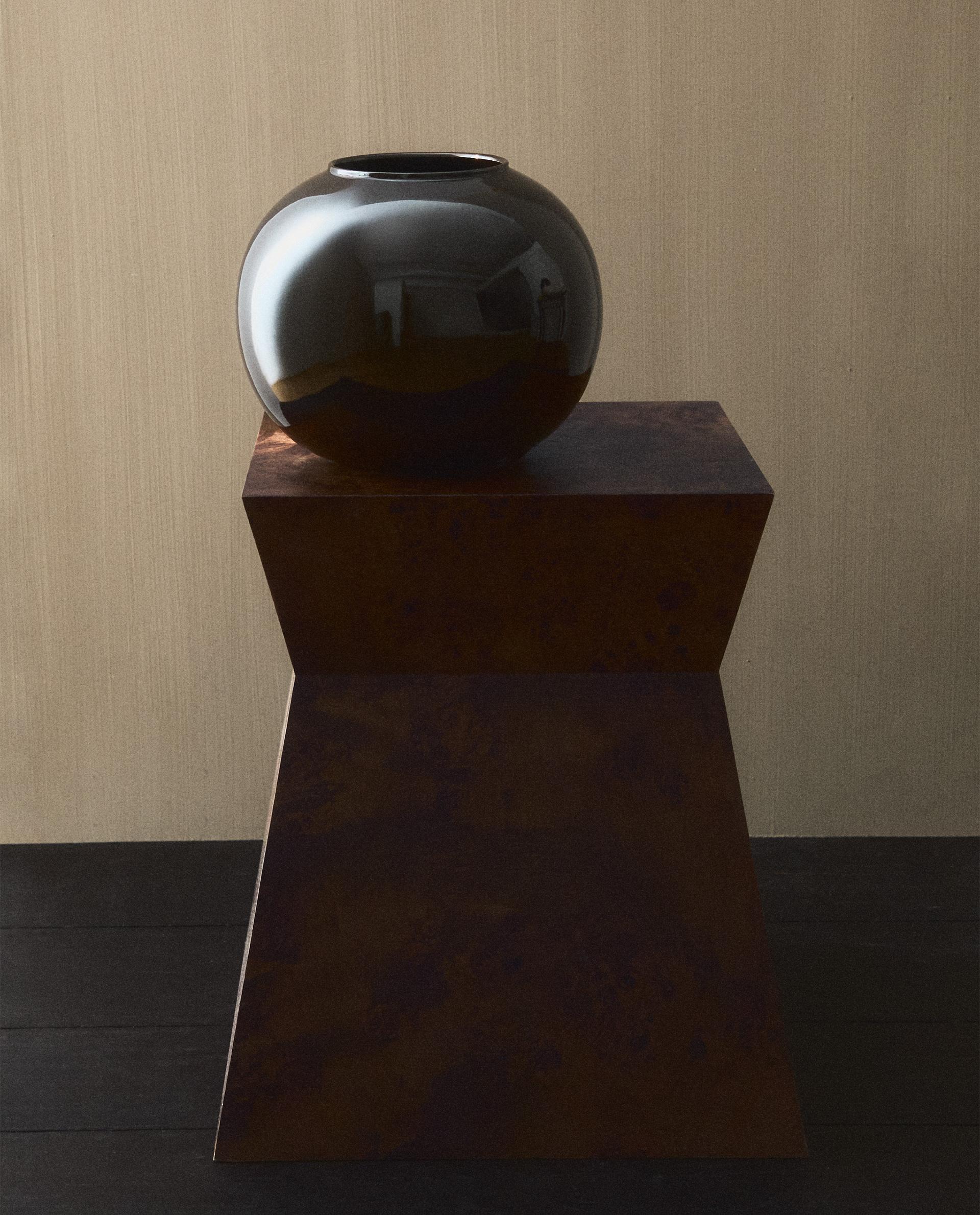 GLOSS SPHERE VASE GLOSS SPHERE VASE