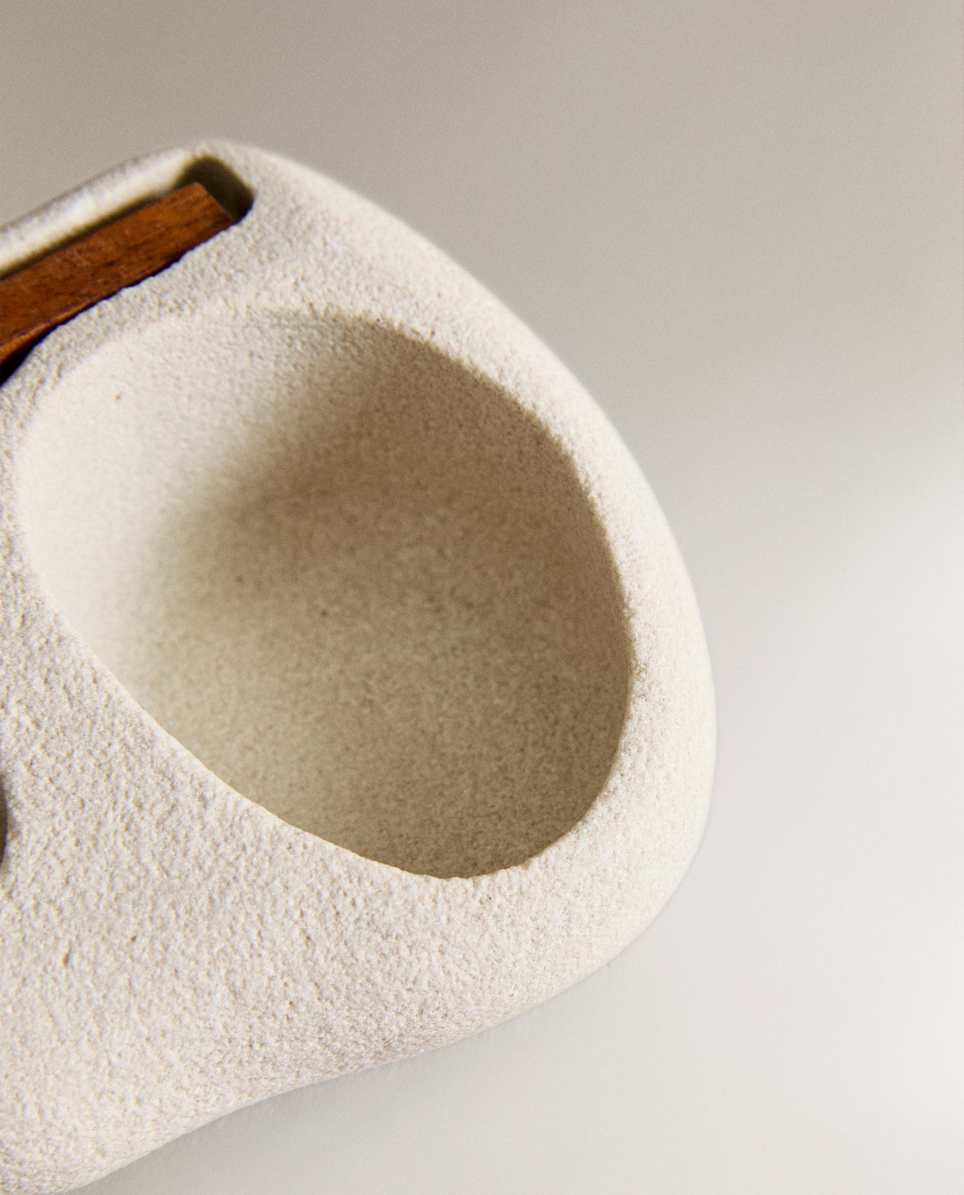 STONE SALT CELLAR WITH SPOON