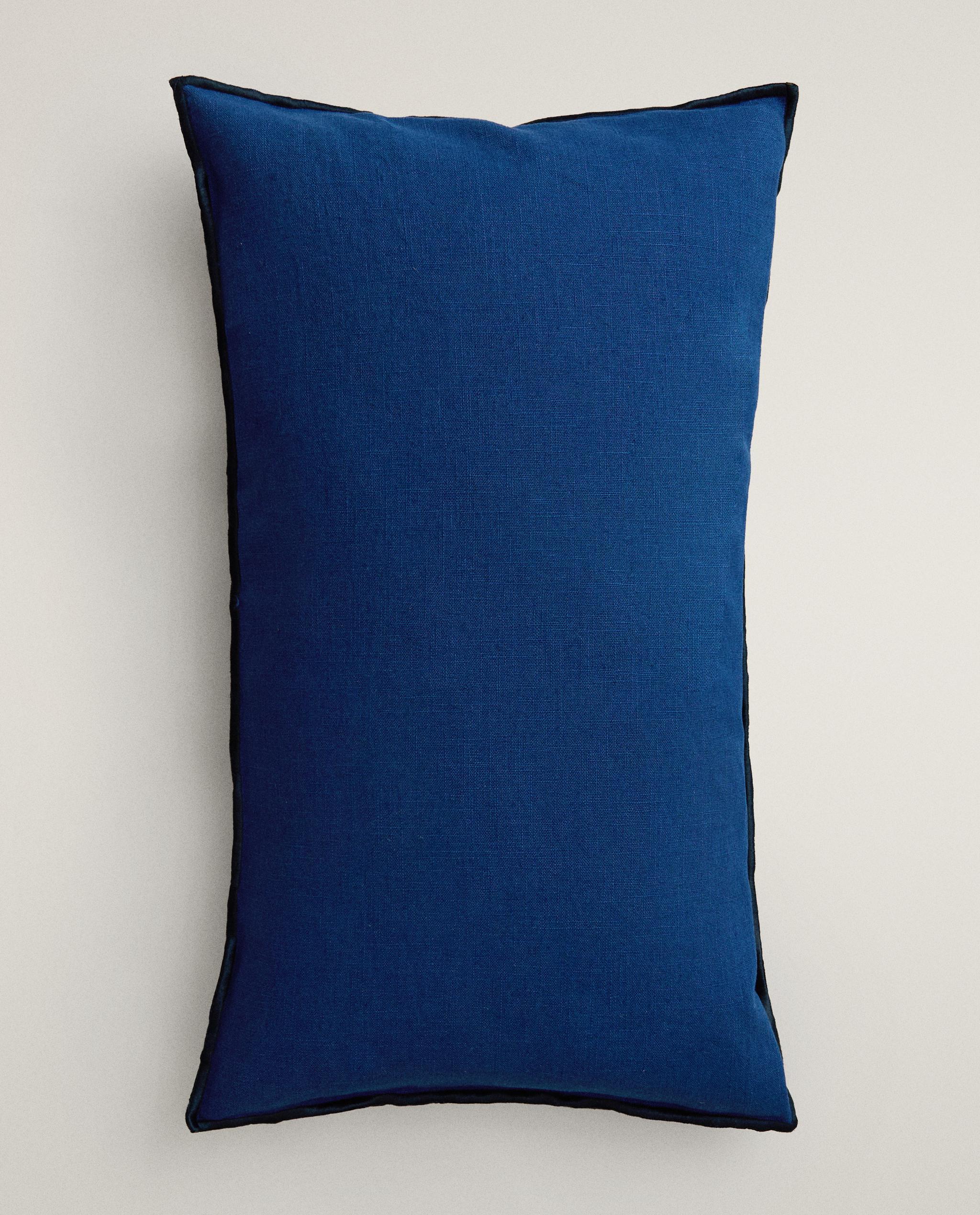 CUSHION COVER WITH OVERLOCK product thumbnail 5