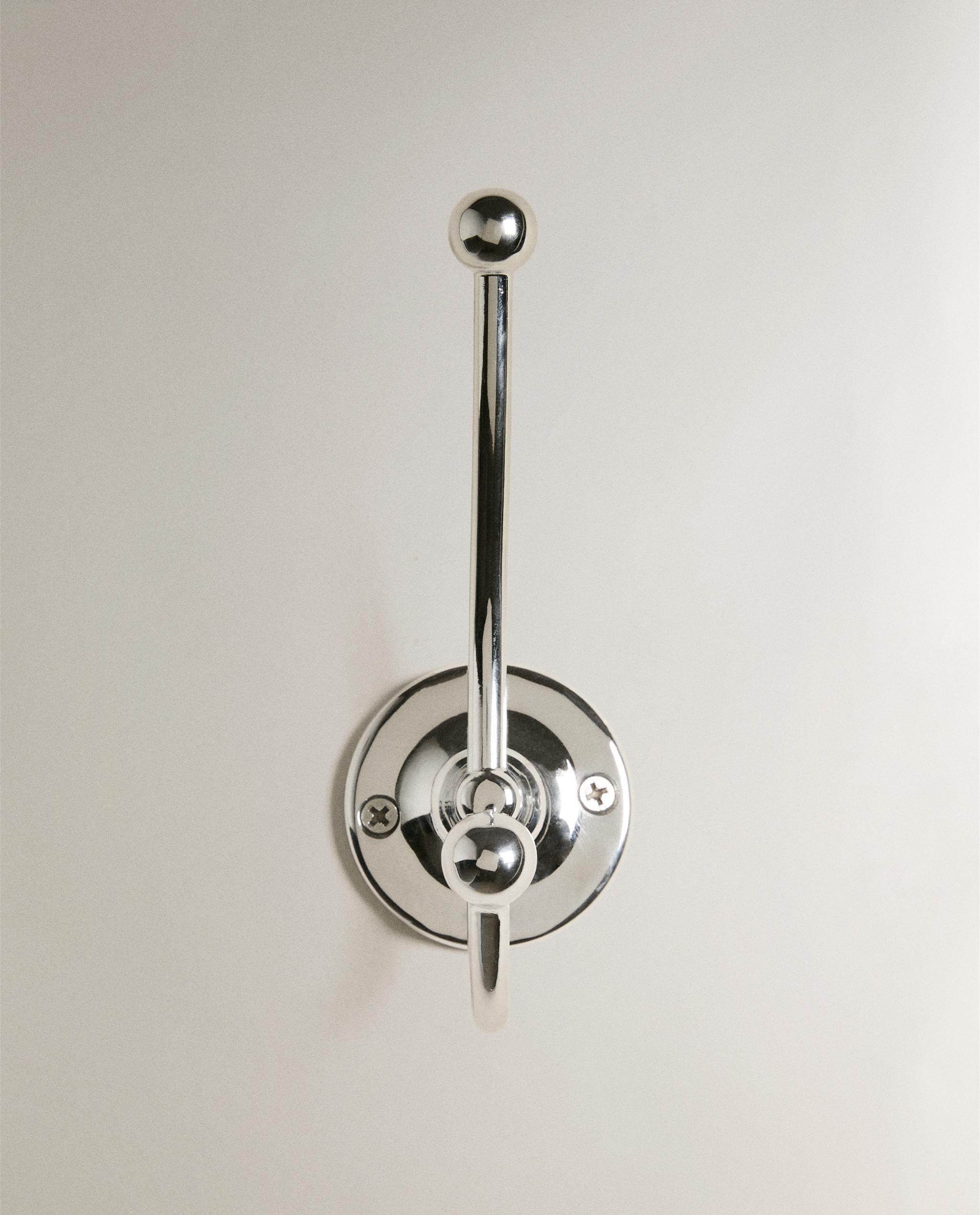 SHINY METAL HANGER product thumbnail 4