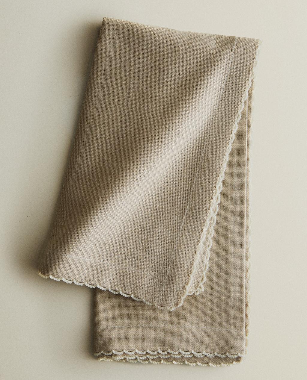 2-PACK SERVETTER MED UDDKANT