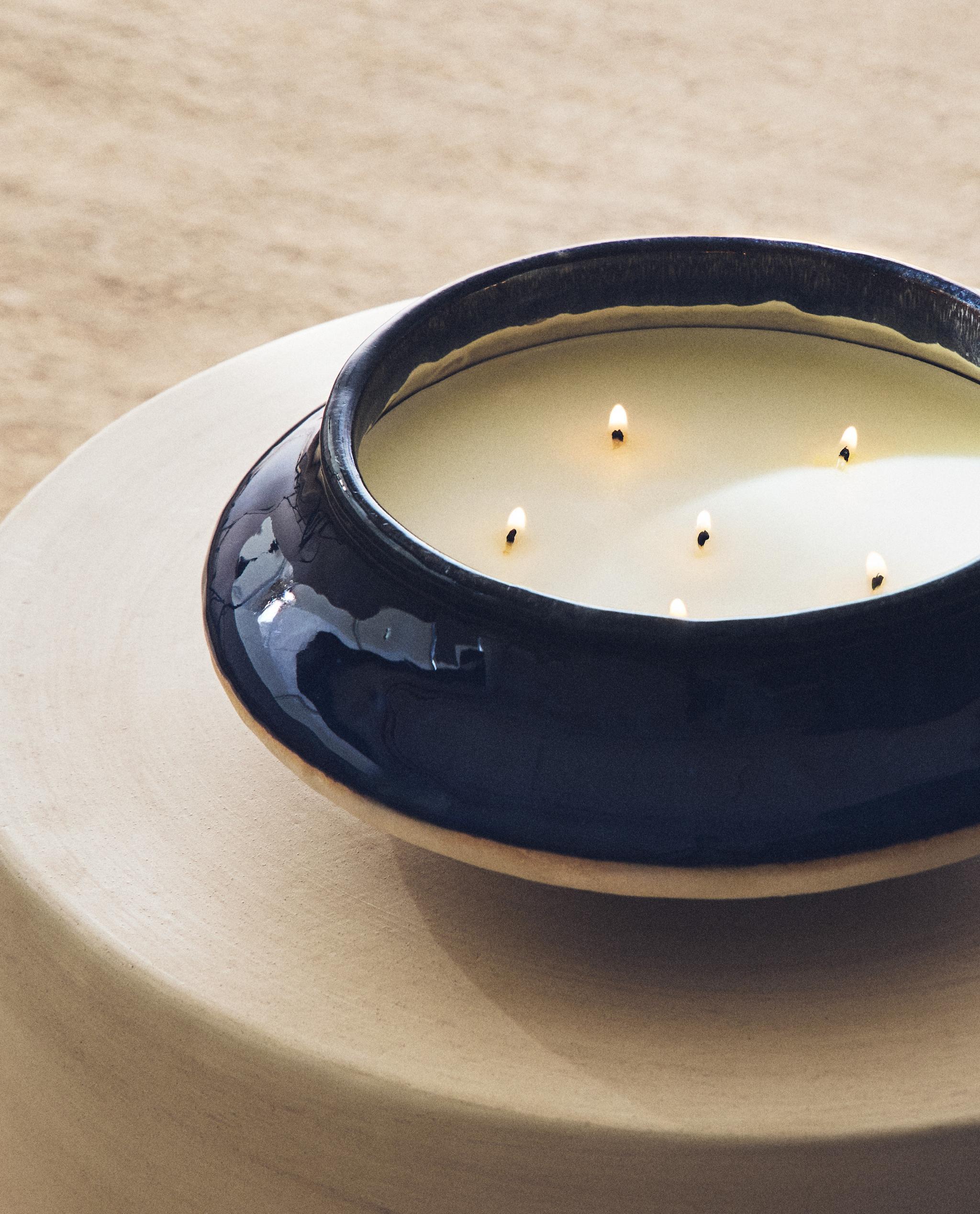 (700 G) SUNSET AT LEGZIRA SCENTED CANDLE product thumbnail 10