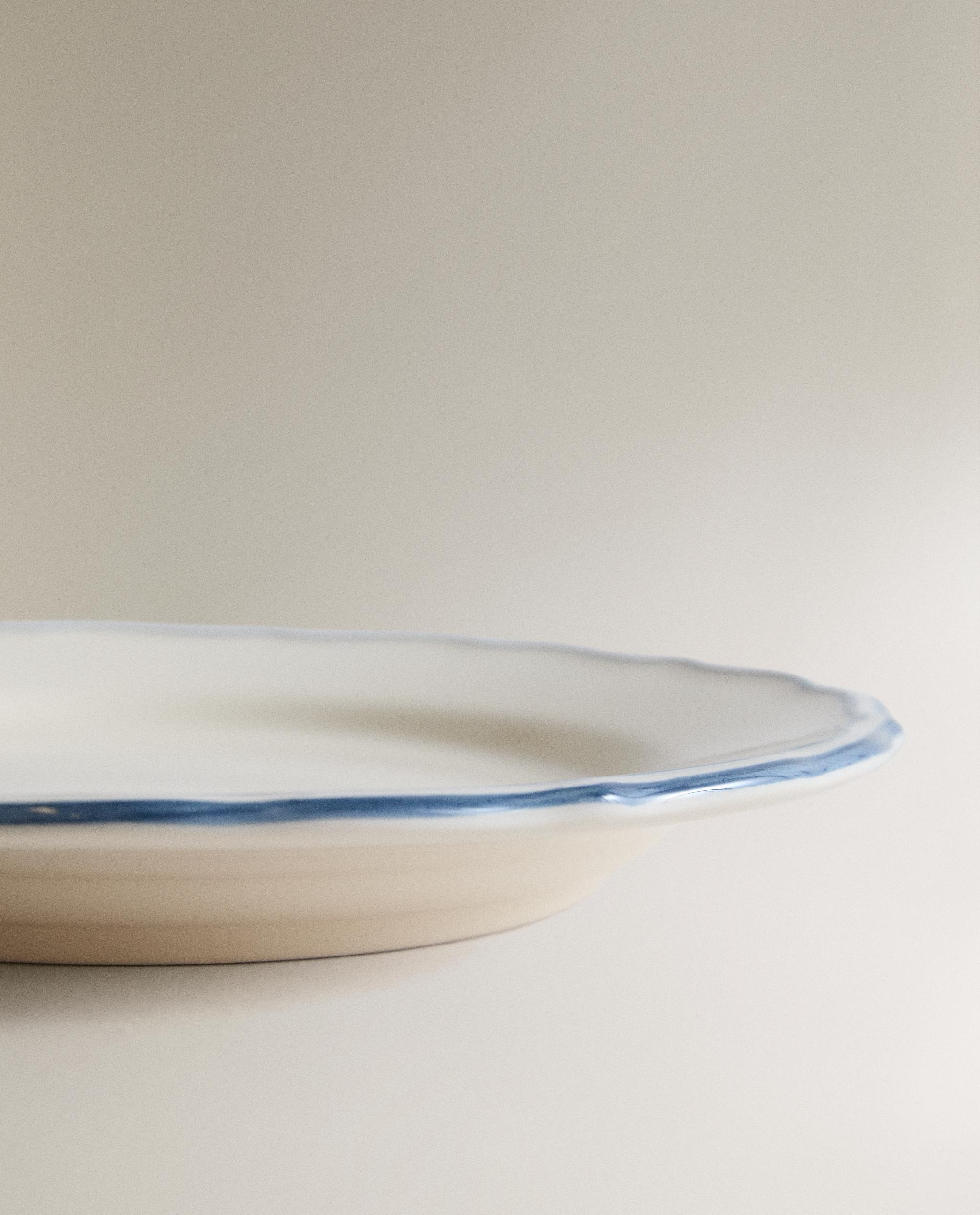 EARTHENWARE DESSERT PLATE WITH WAVY RIM product thumbnail 5