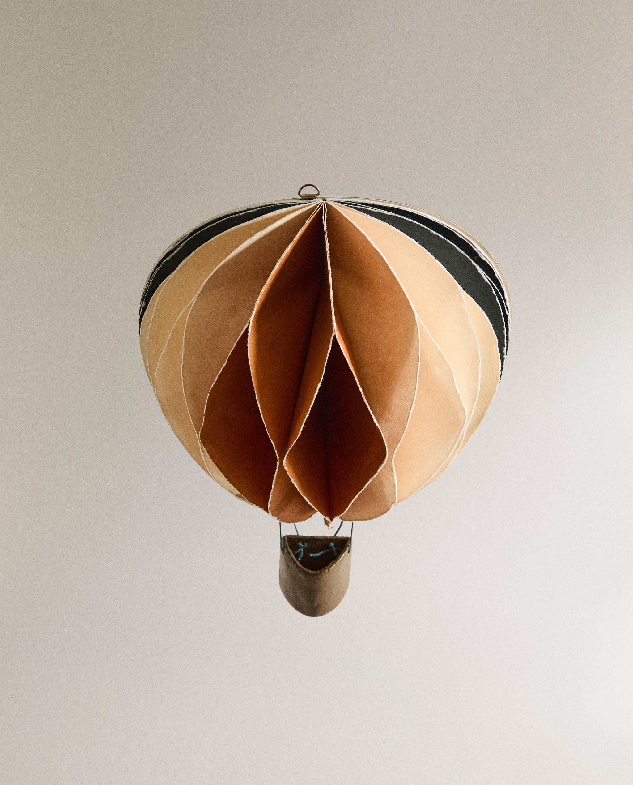 COLOURED PAPER WALL BALLOON (12 CM) product thumbnail 8