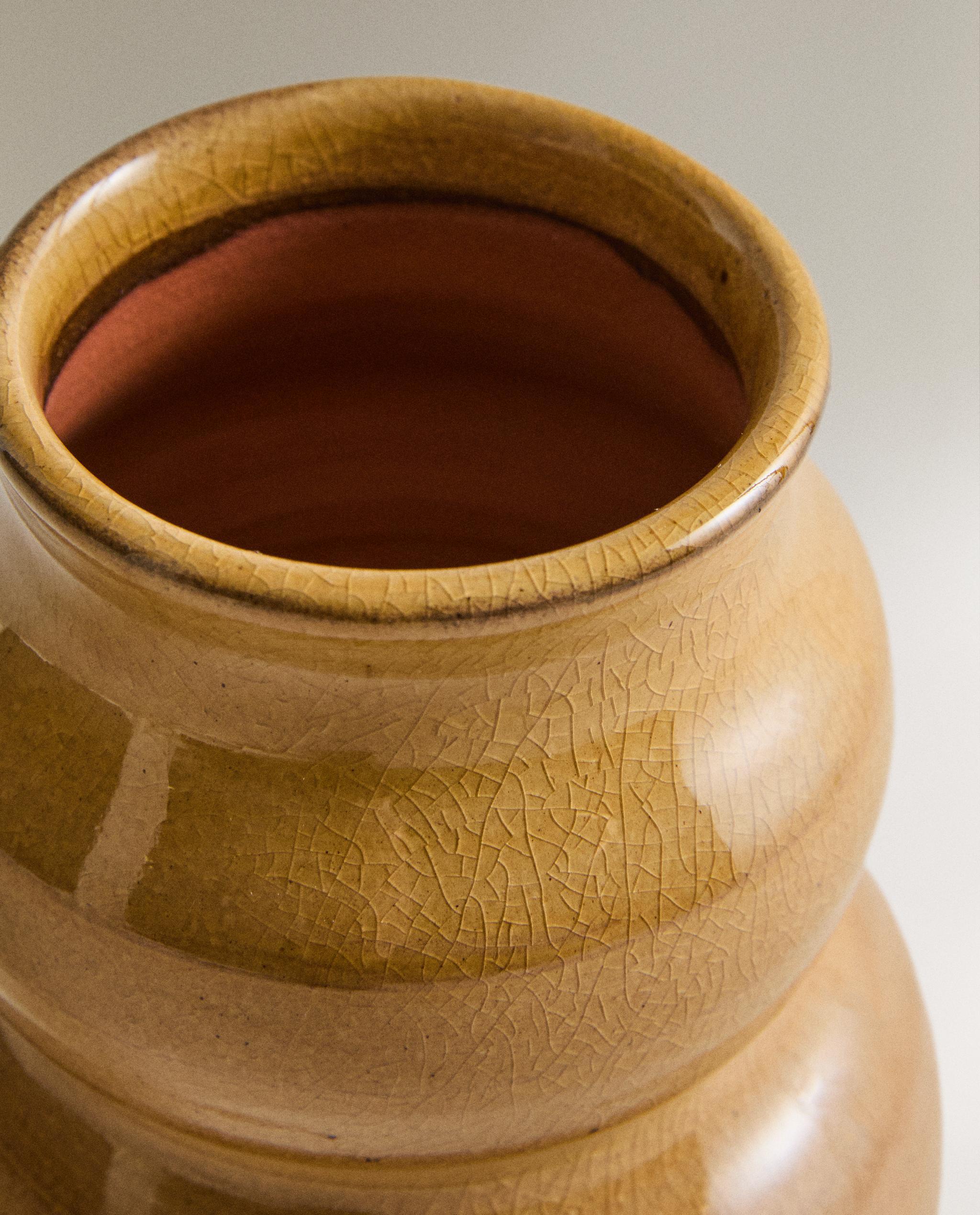DECORATIVE HULU-SHAPED CERAMIC VASE product thumbnail 4