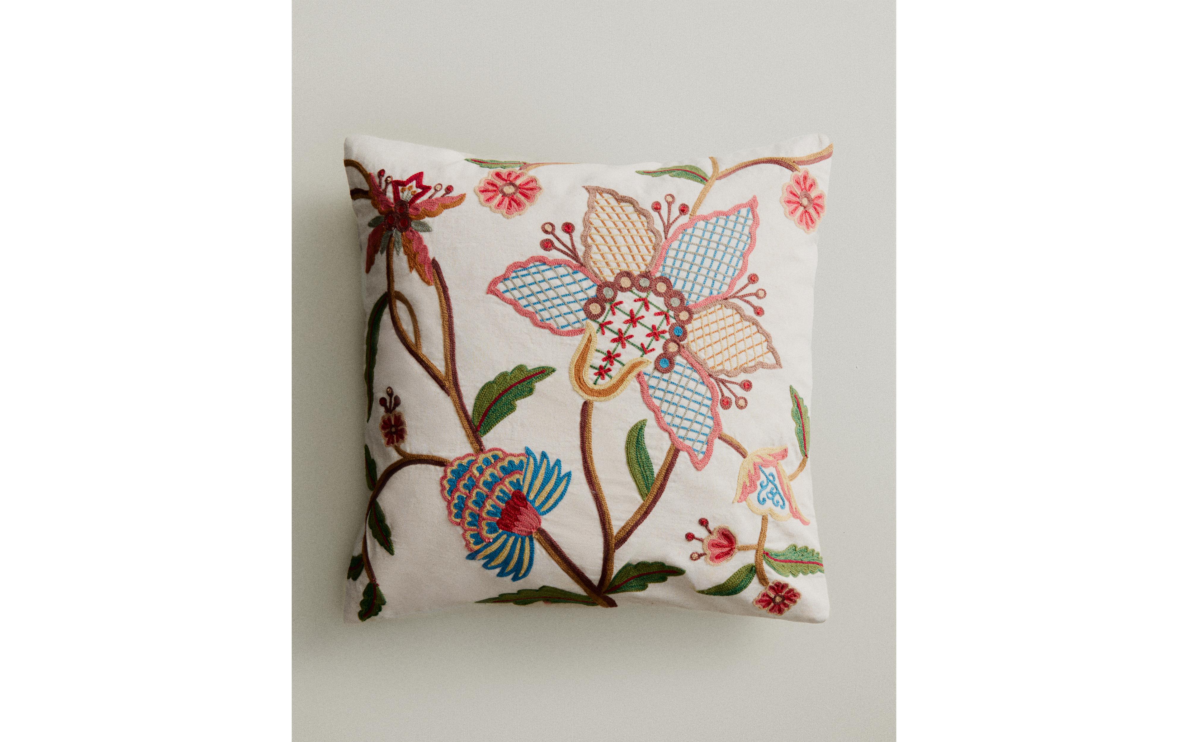 FLORAL CUSHION COVER product thumbnail 2