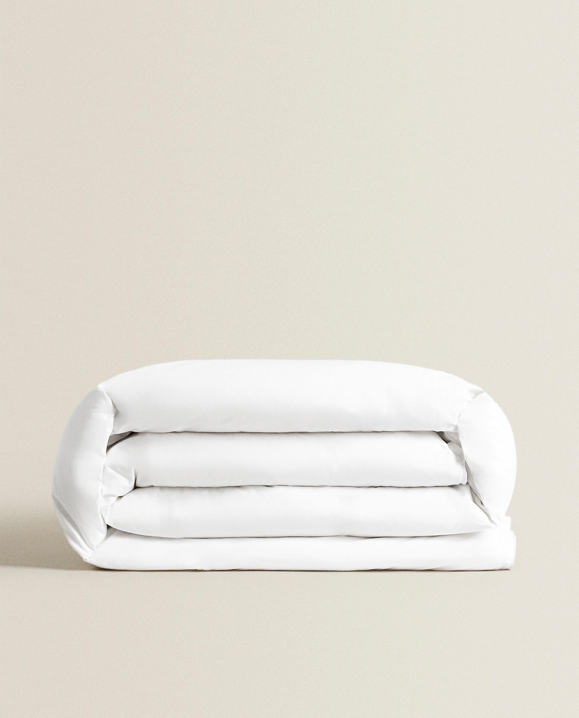 新品未使用　ZARA HOME 羽毛布団　ダウンデュべ ダウンフェザー掛け布団フィラー(300GXM²) | Zara Home 日本/Japan