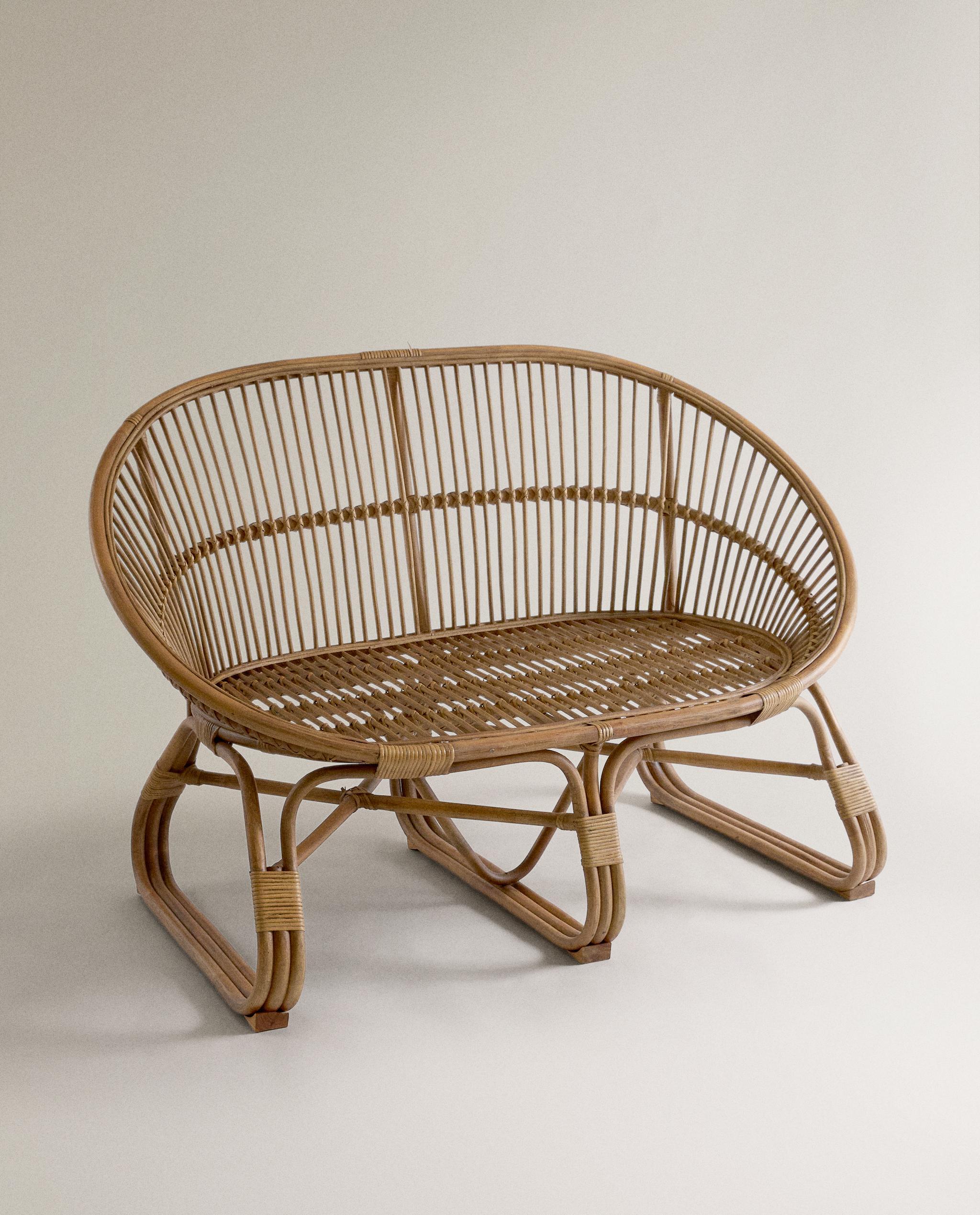 RATTAN COUCH AND STRIPED CUSHION product thumbnail 6