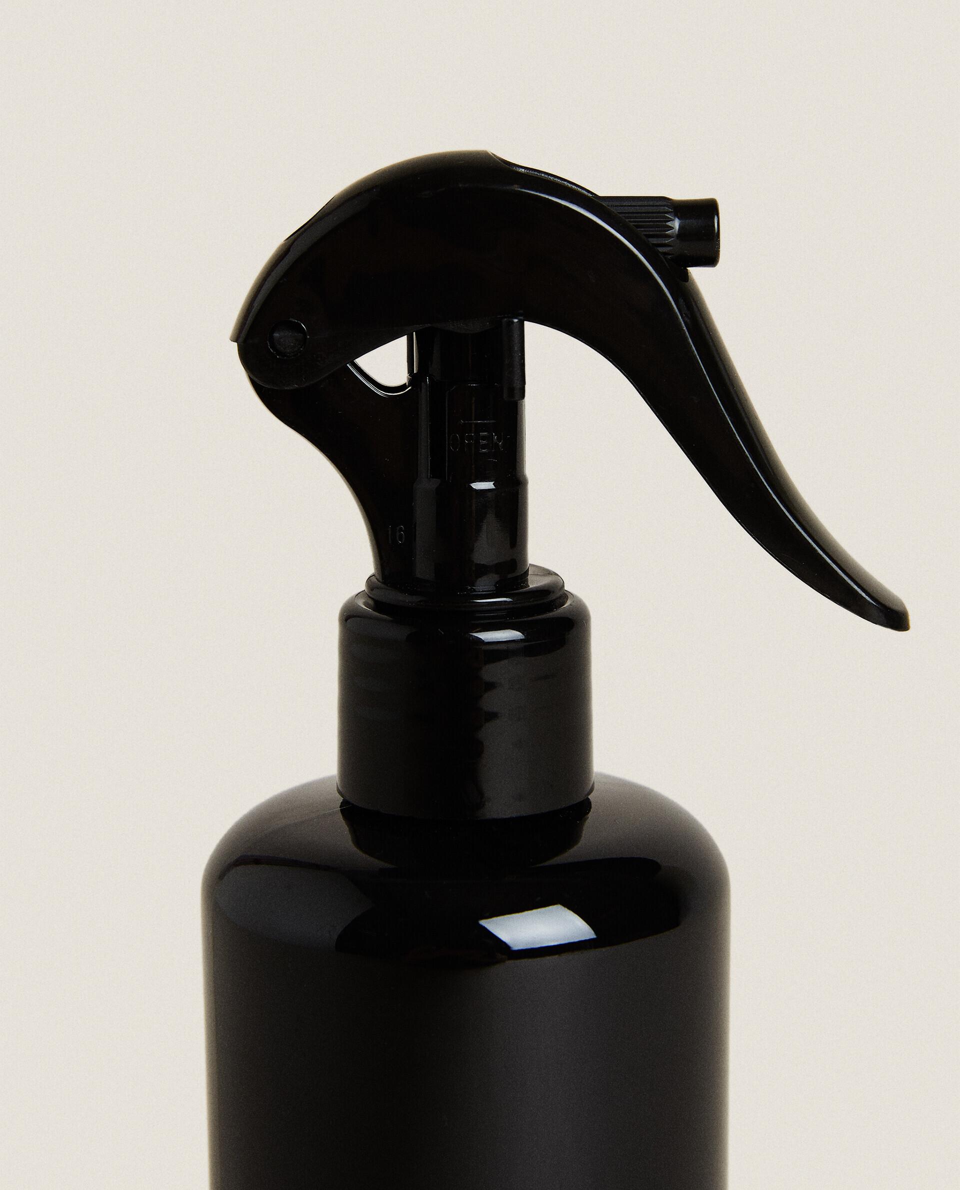 (200 ML) CEDAR WOOD AIR FRESHENER SPRAY product thumbnail 7