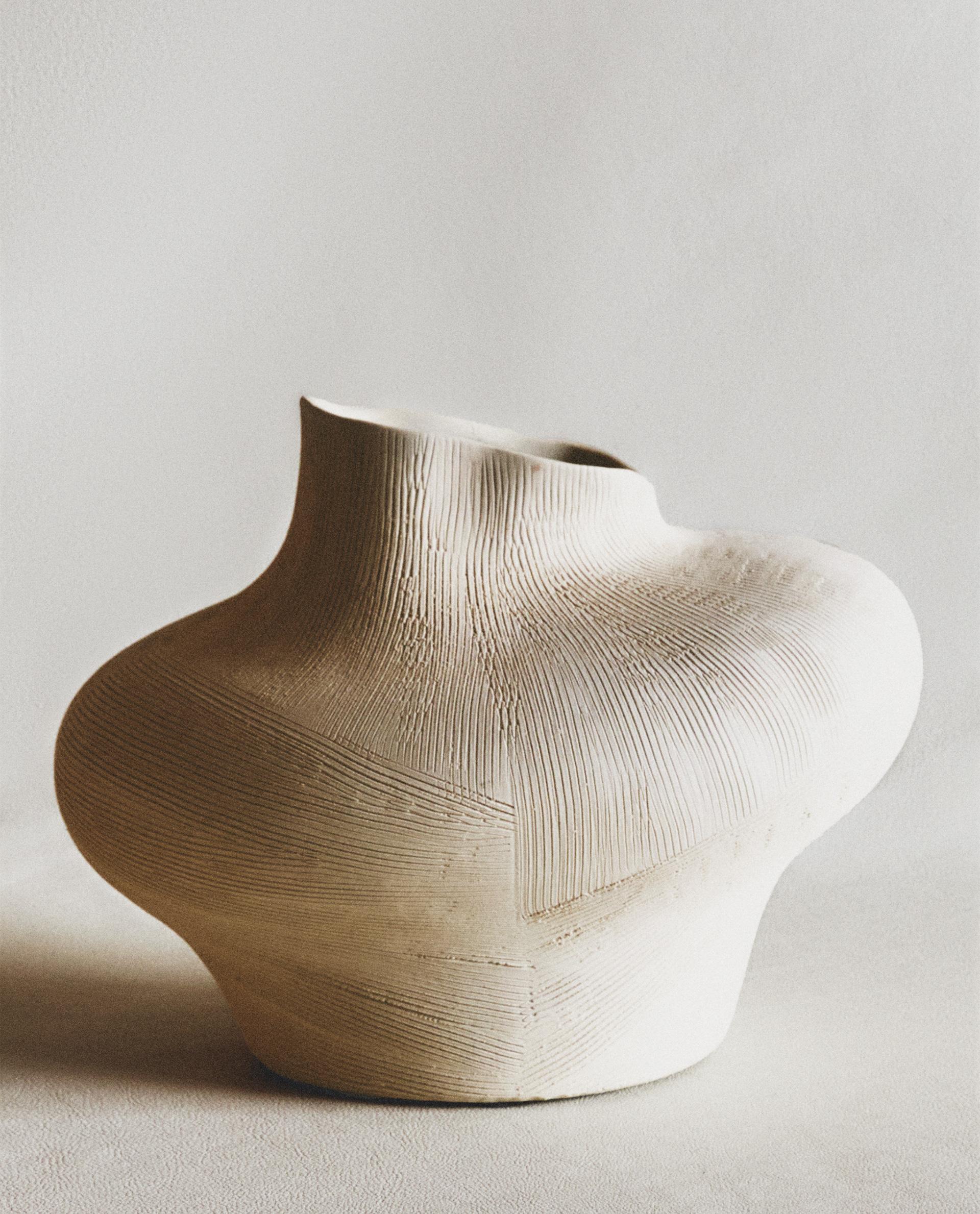 ヒースセラミック　花瓶　ヒスイ色 FlowerVaseCeramic_L_OcherYello