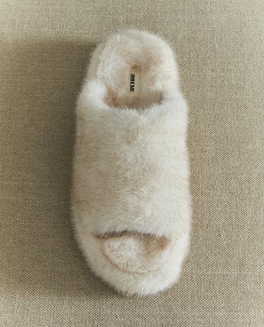 CHINELO FLATFORM PELO