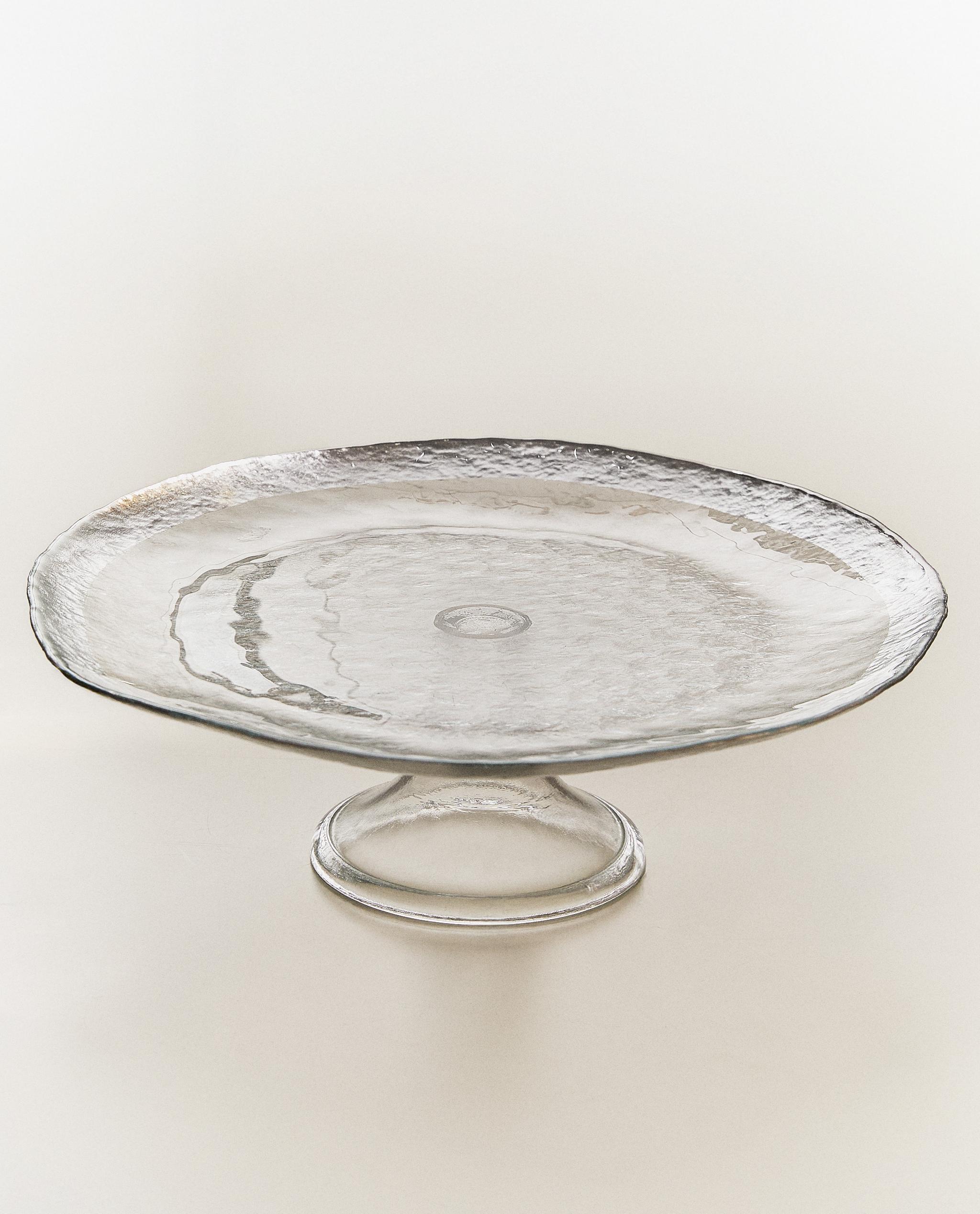 RAISED GLASS SERVING DISH WITH SILVER RIM product thumbnail 4