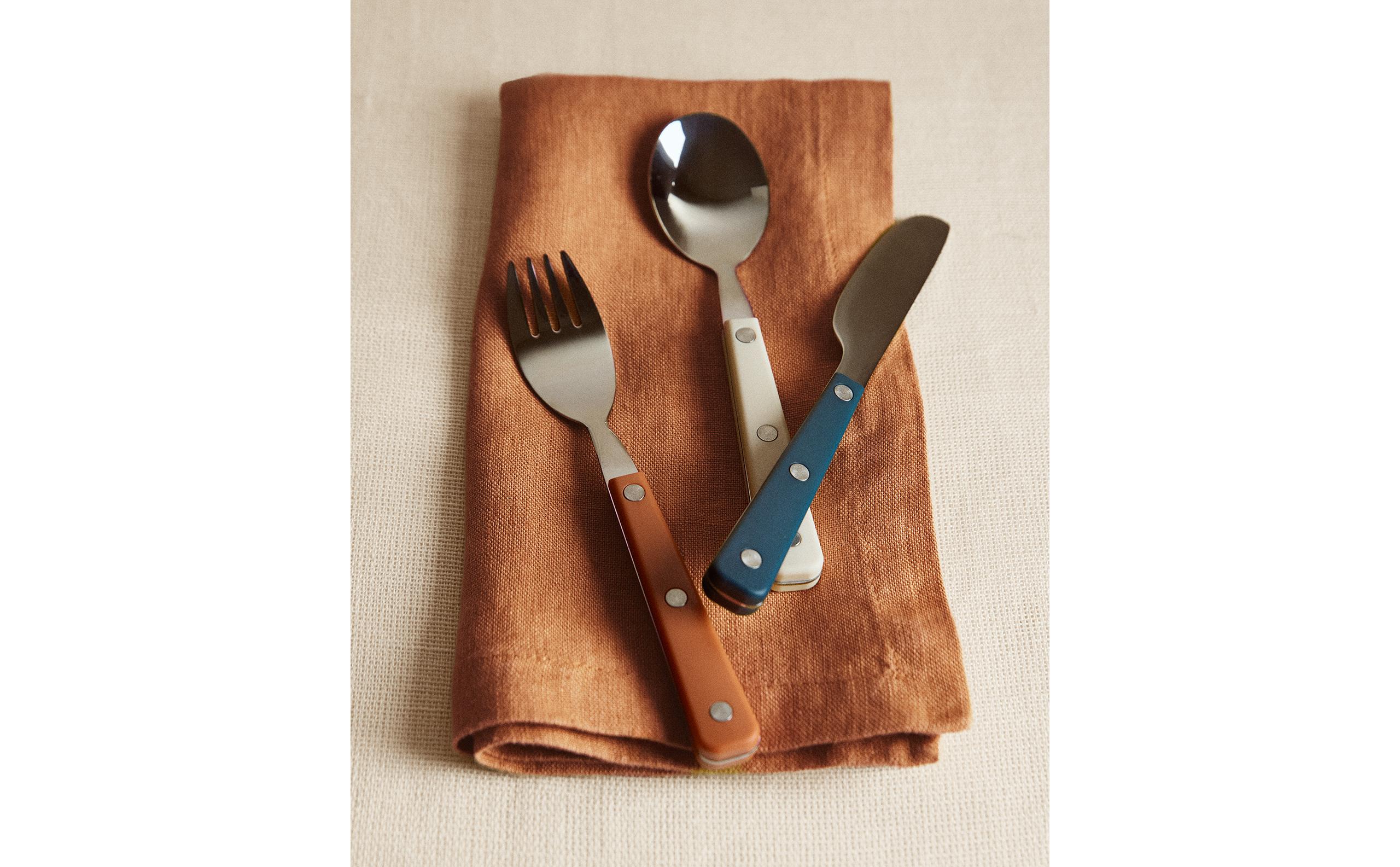KIDS' CUTLERY SET IN WARM COLOURS (SET OF 3) product thumbnail 9