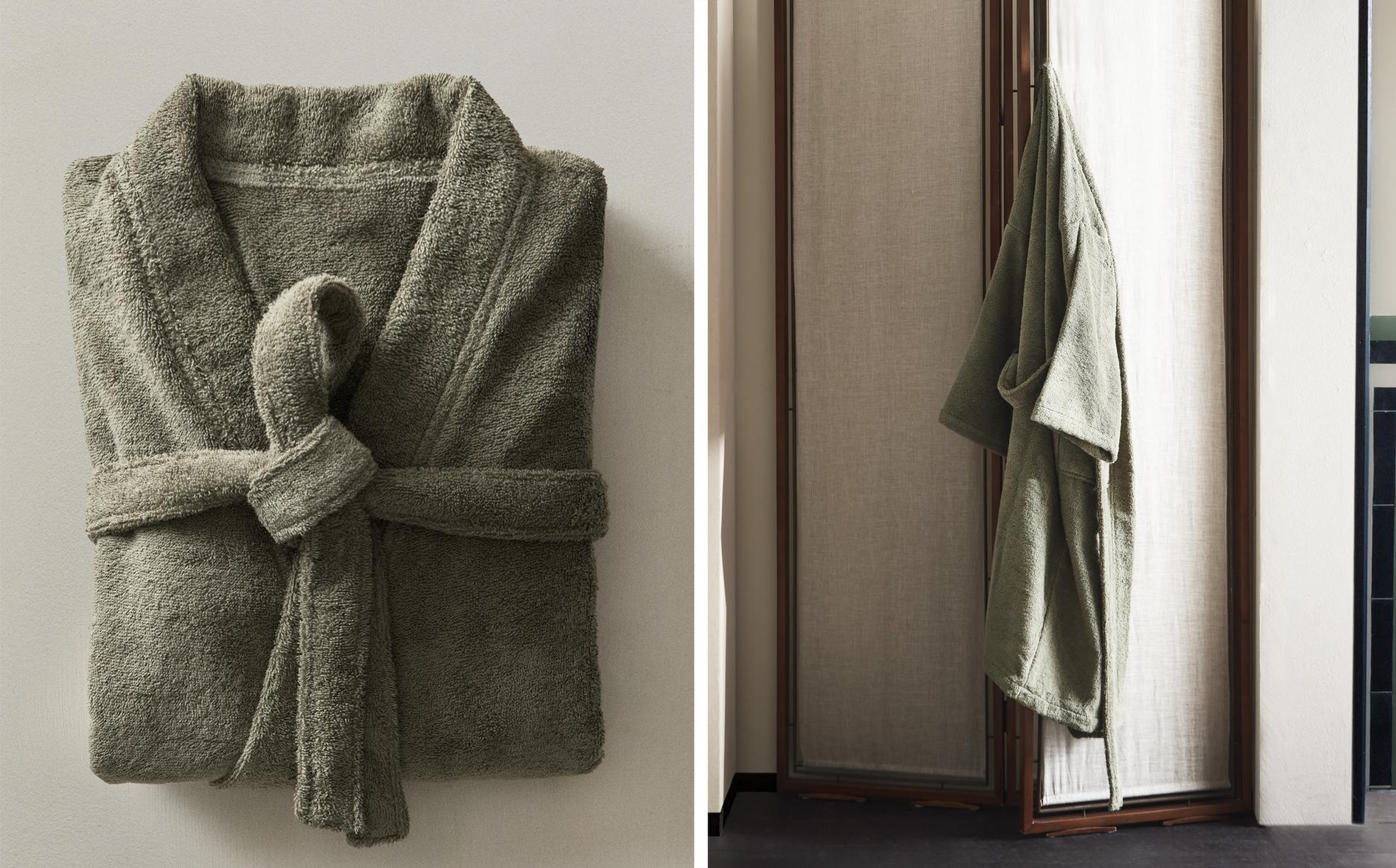 HIGH QUALITY COTTON BATHROBE (420 GXM²) HIGH QUALITY COTTON BATHROBE (420 GXM²)