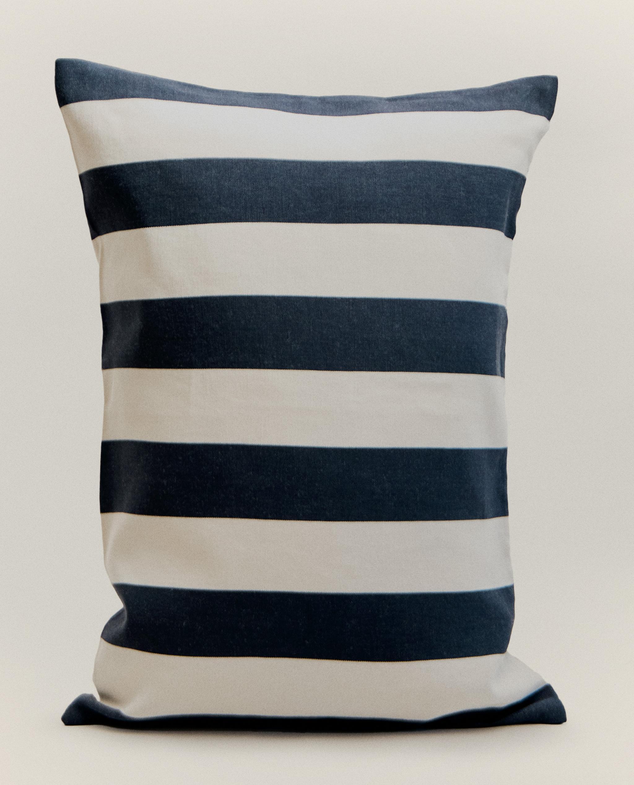 CUSHION COVERS AND VASE product thumbnail 19