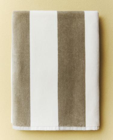 STRIPED BEACH TOWEL