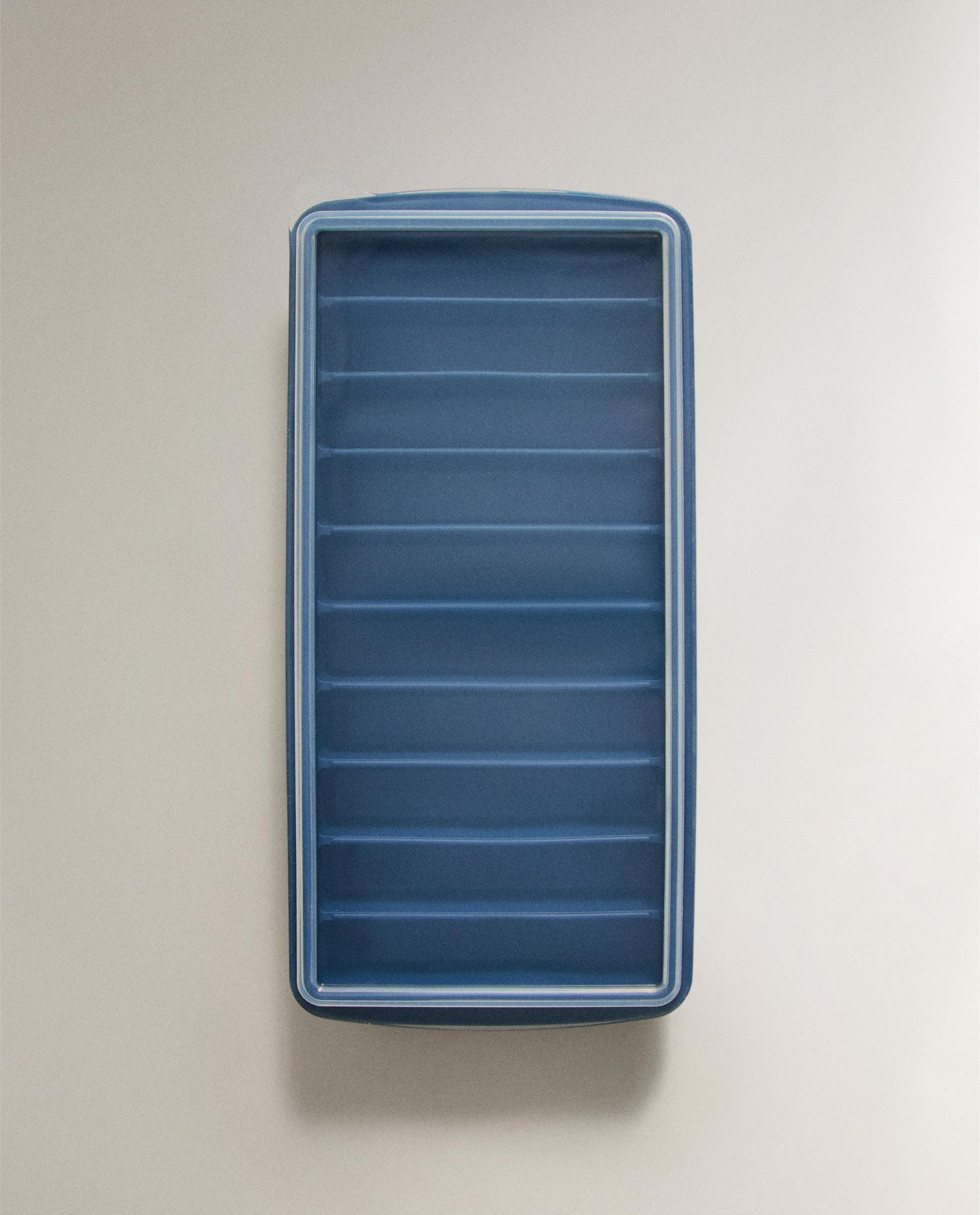 SILICONE RECTANGLE ICE BUCKET TRAY 10 ICE CUBES product thumbnail 2