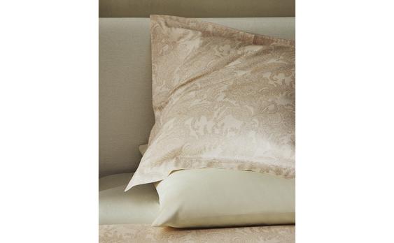 ציפית מבד סאטן עם הדפס פייזלי