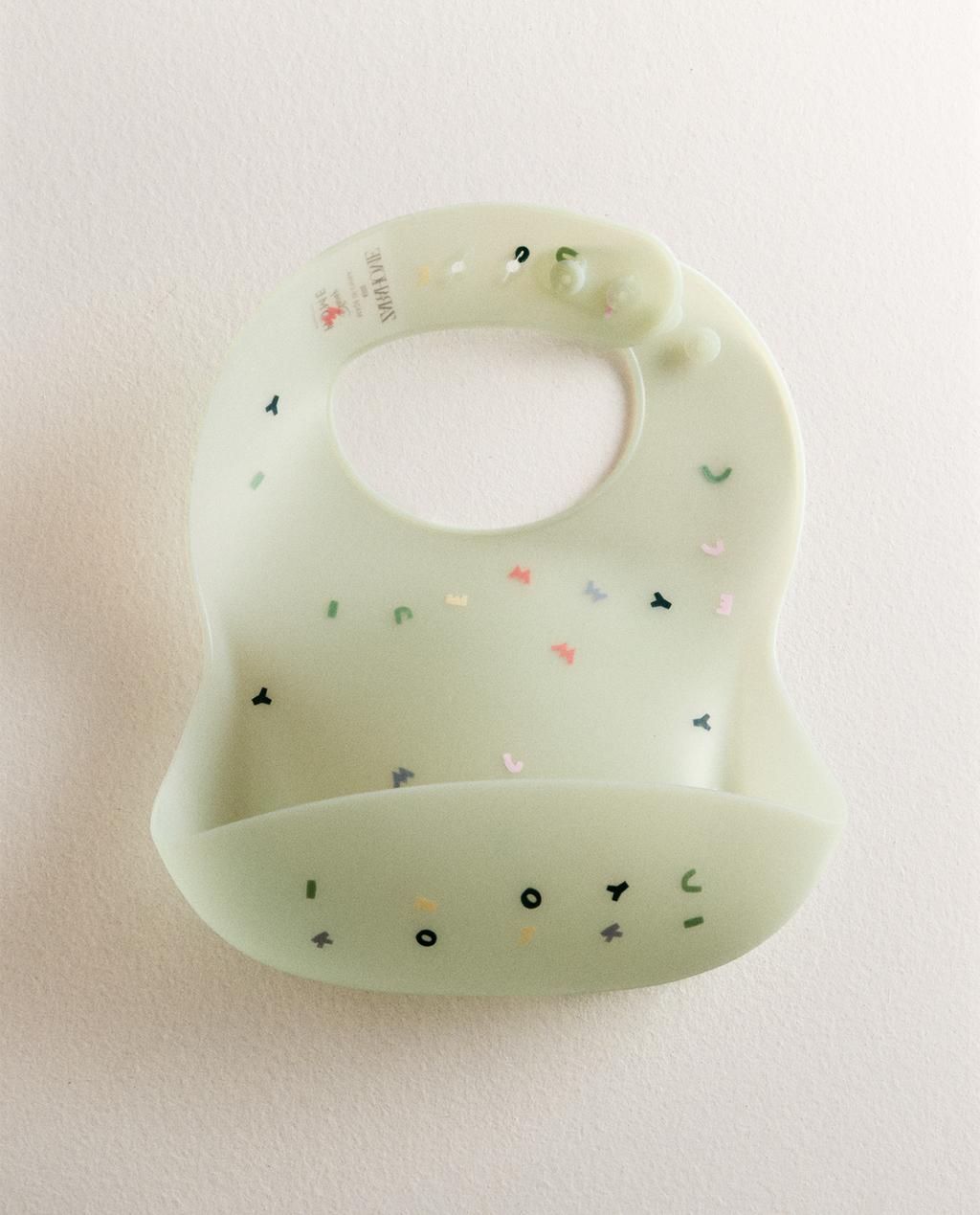 MICKEY & MINNIE ©DISNEY SILICONE BABY BIB MICKEY & MINNIE ©DISNEY SILICONE BABY BIB