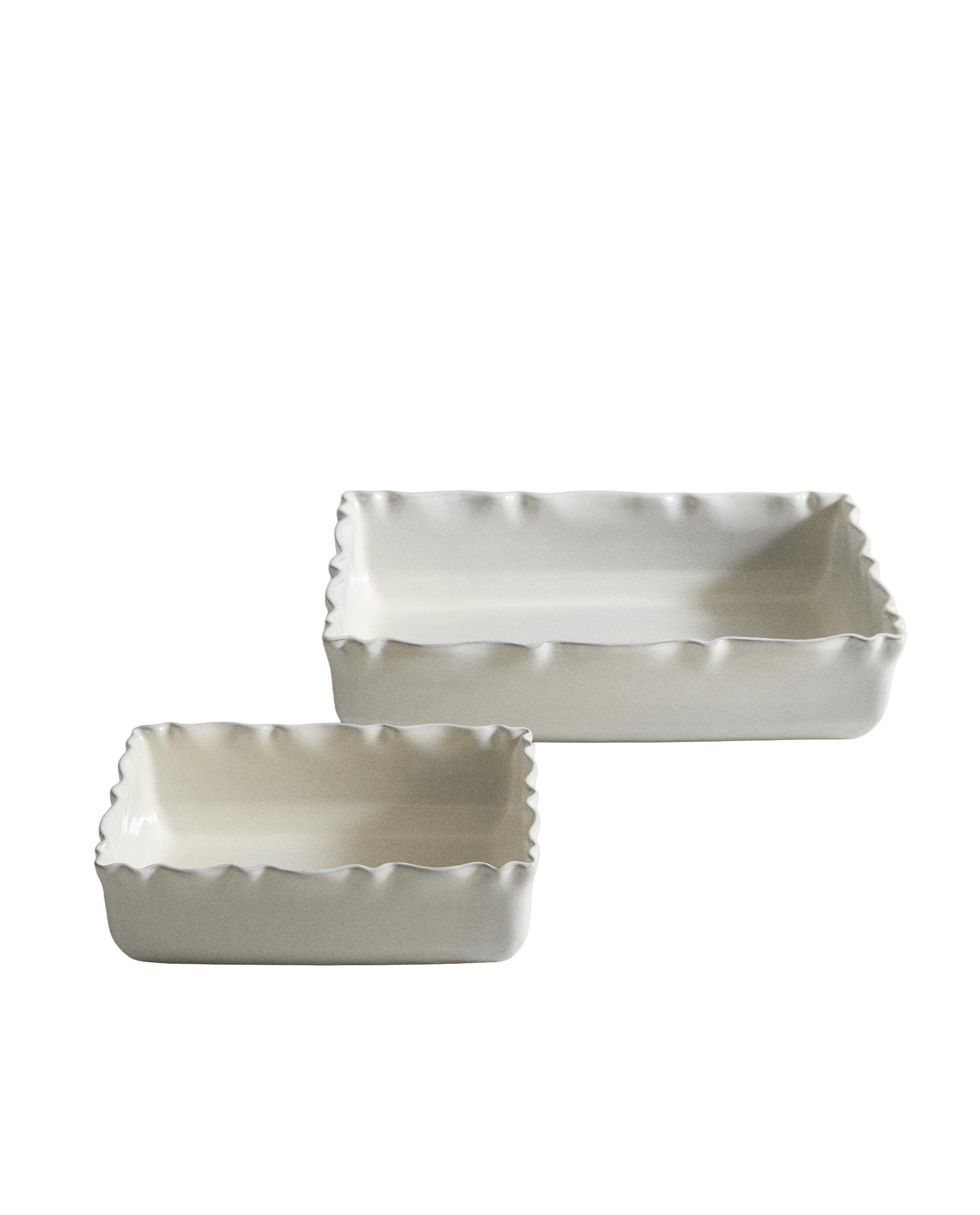TEXTURED EARTHENWARE OVEN SERVING DISH product thumbnail 8