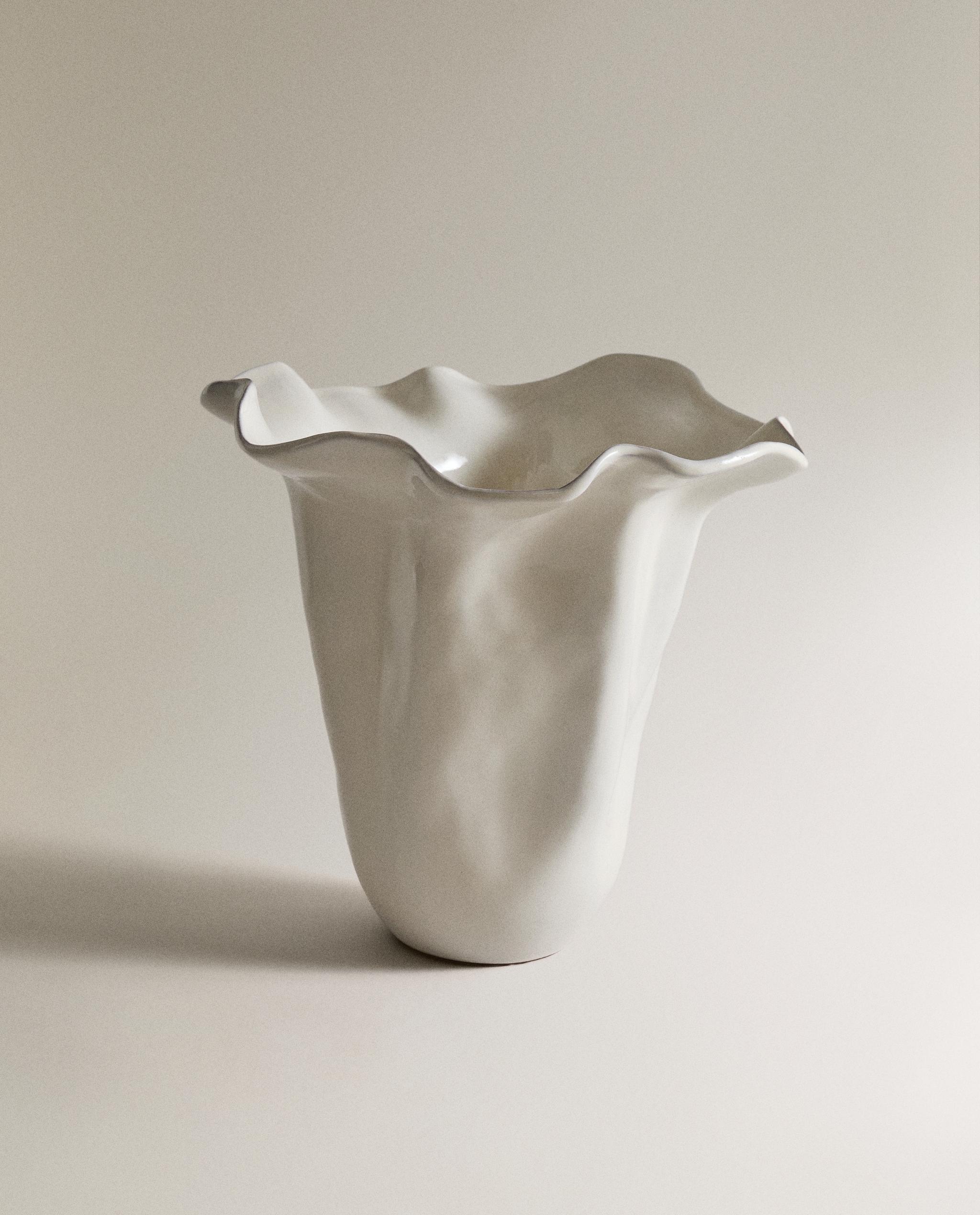 SHINY WAVY EARTHENWARE VASE product thumbnail 4