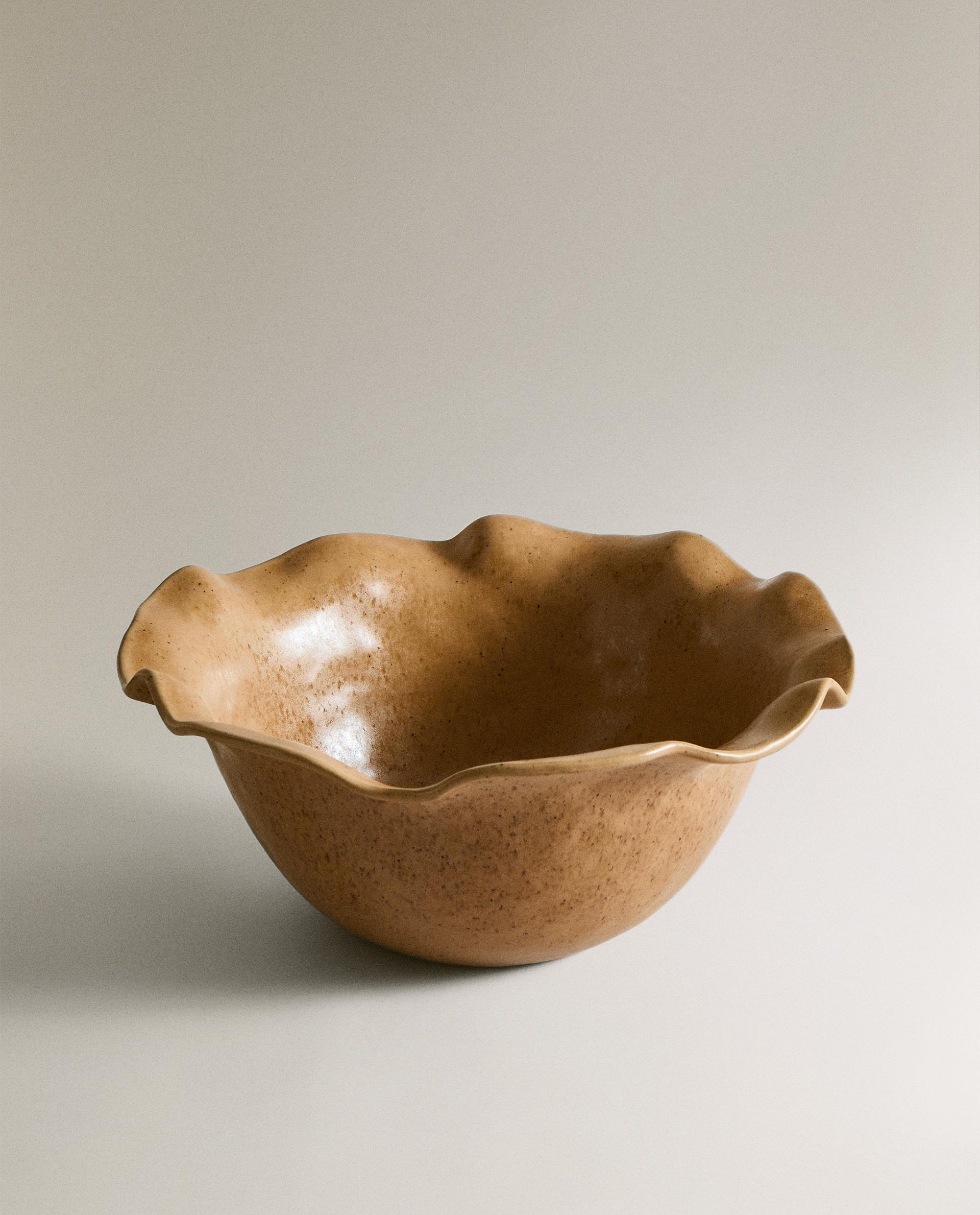 TERRACOTTA SALAD BOWL WITH WAVY DESIGN