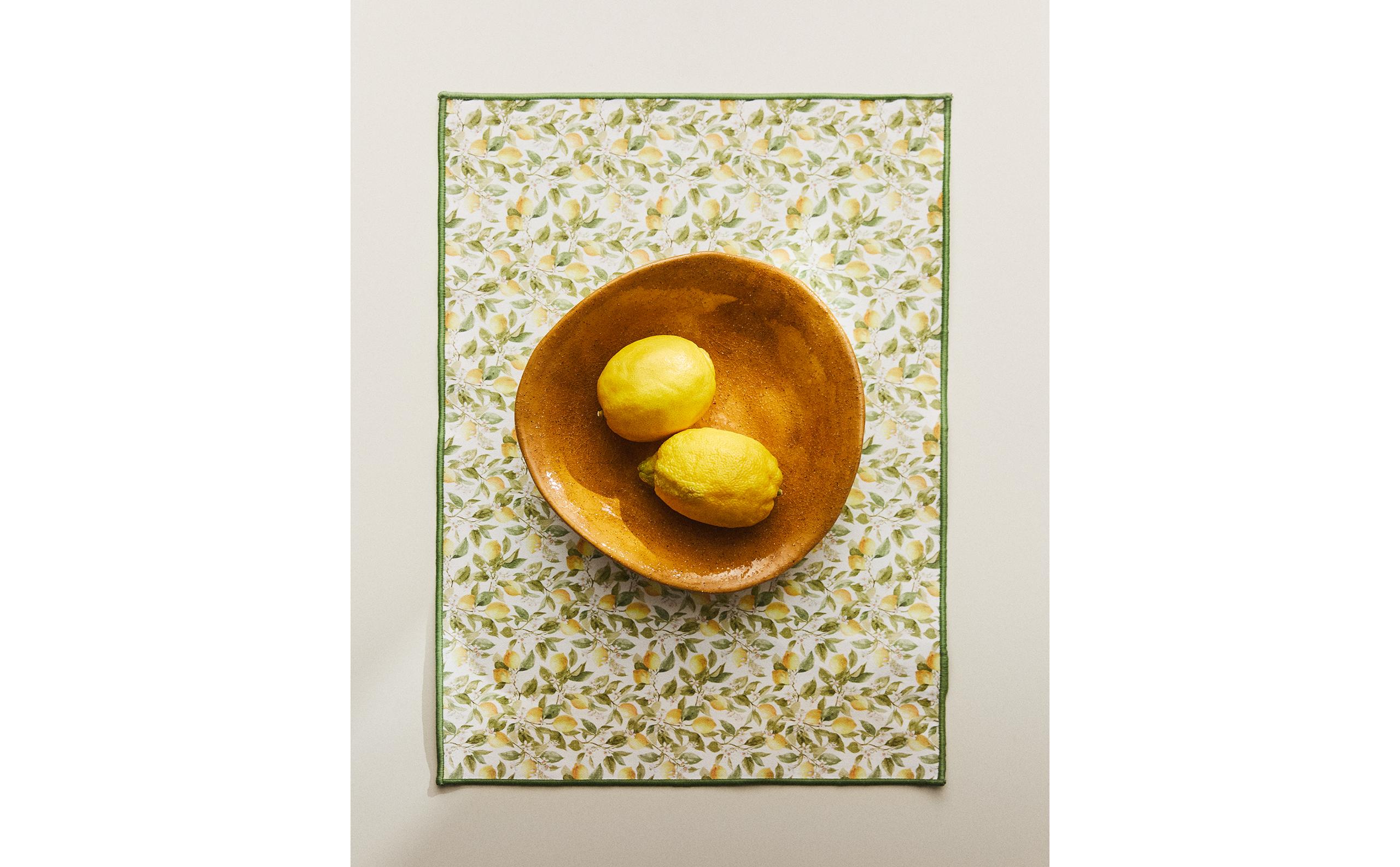 RESIN-COATED LEMON PRINT COTTON PLACEMAT product thumbnail 9