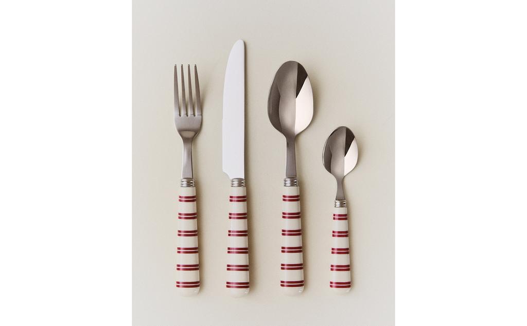 4-PIECE CUTLERY SET WITH STRIPED HANDLE 4-PIECE CUTLERY SET WITH STRIPED HANDLE