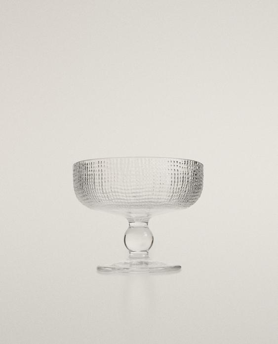 فنجان تحلية زجاج بتصميم بارز