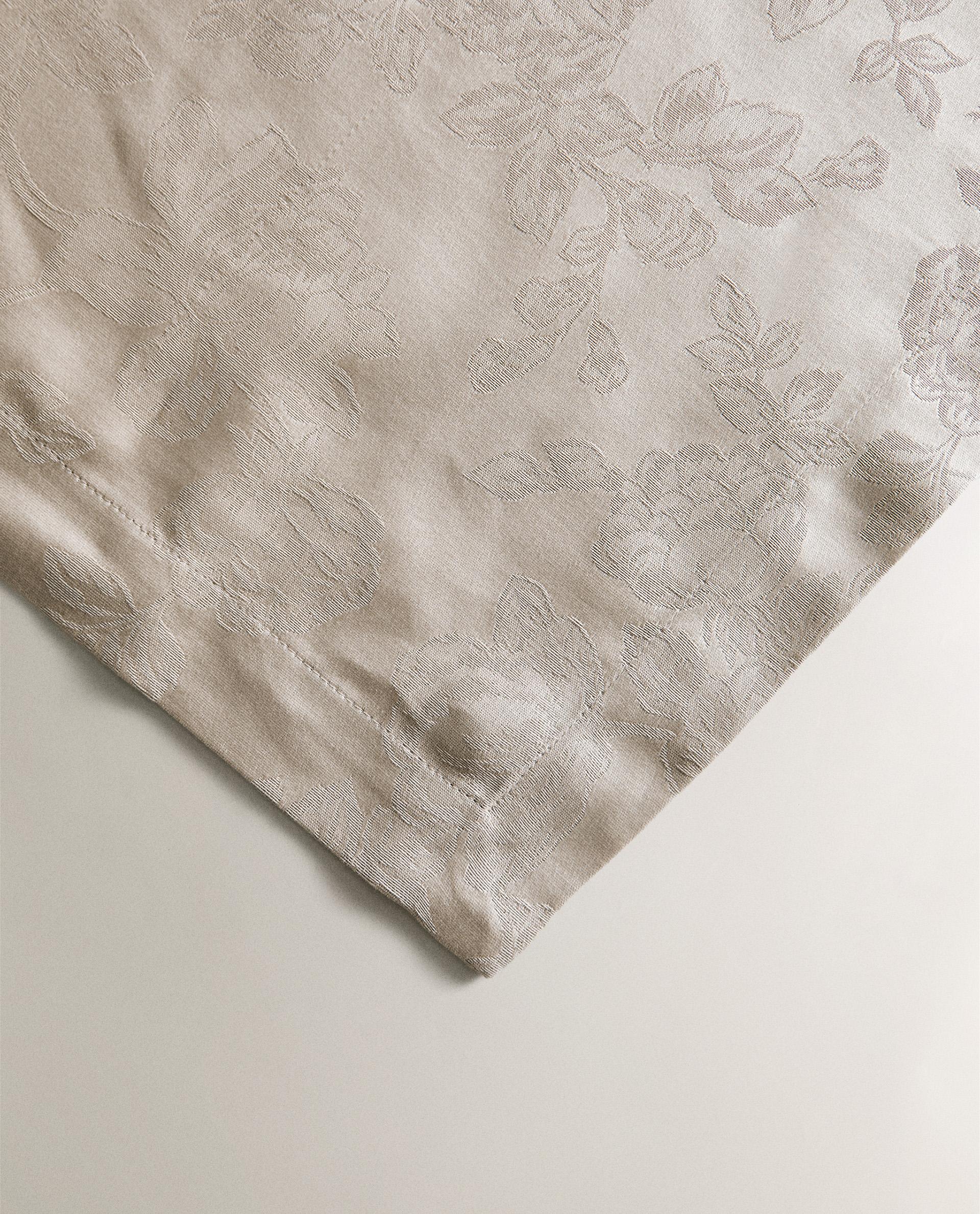 花柄ジャカードテーブルクロス | Zara Home 日本/Japan
