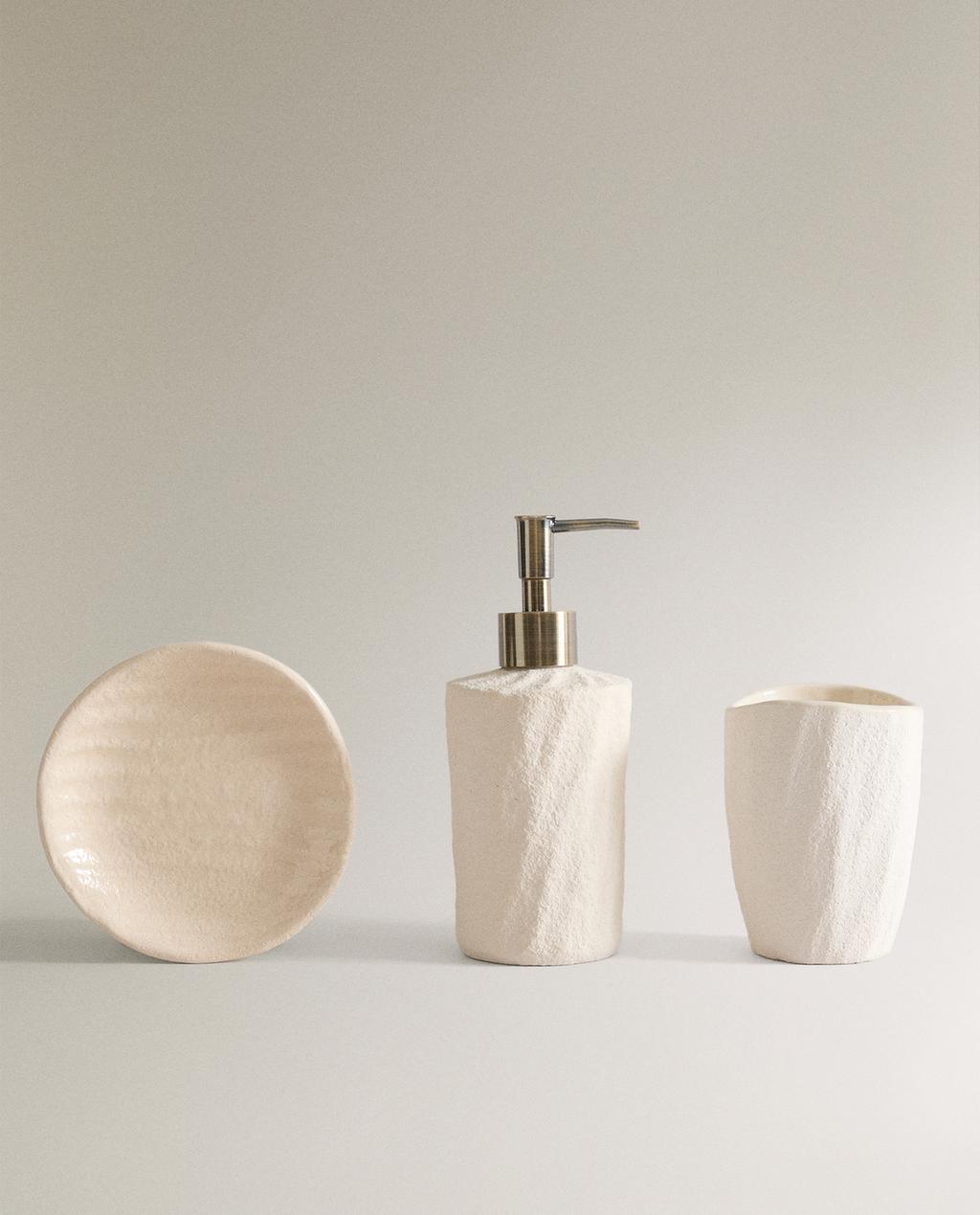 TEXTURED STONEWARE BATHROOM SET