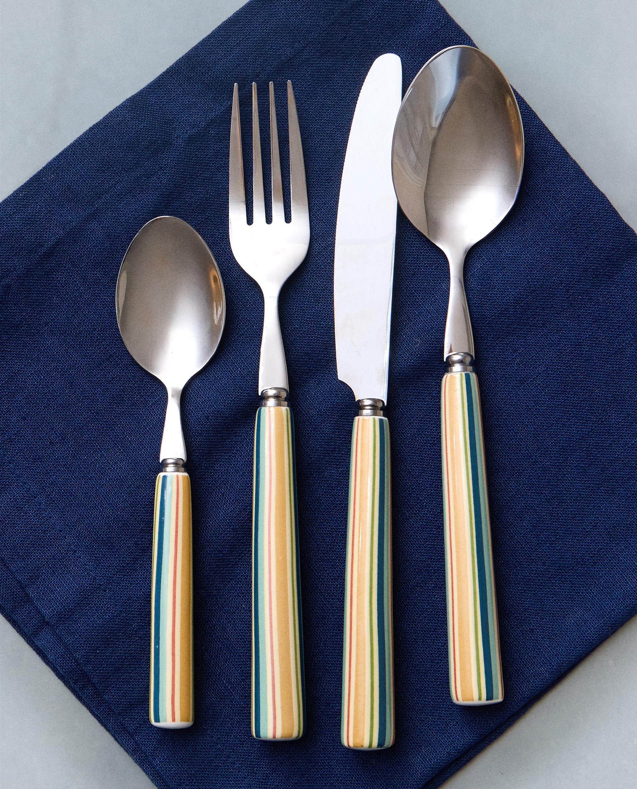 CUTLERY AND SERVING DISH product thumbnail 10