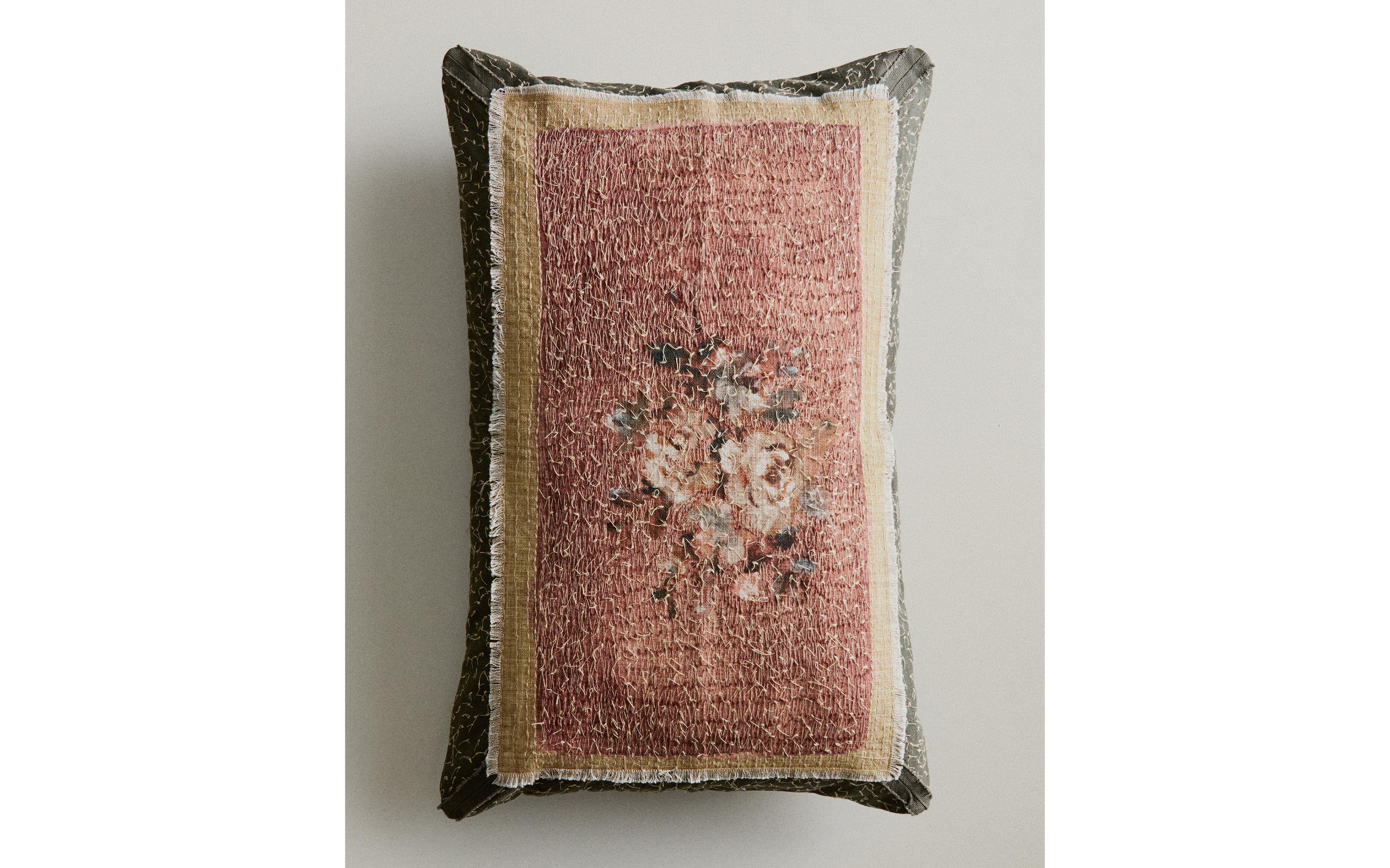 FLORAL APPLIQUÉ CUSHION COVER product thumbnail 2
