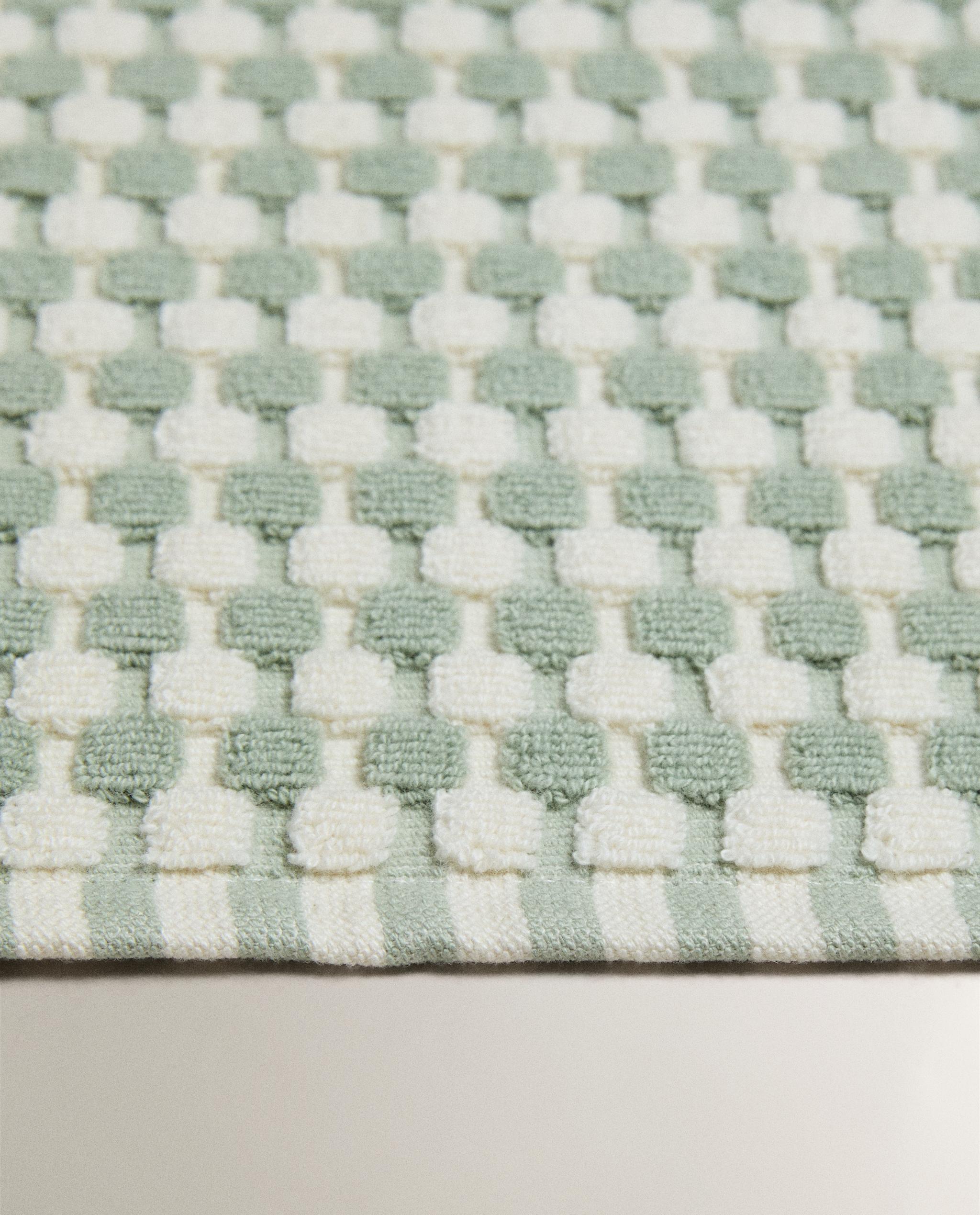 TEXTURED COTTON BATH MAT product thumbnail 2