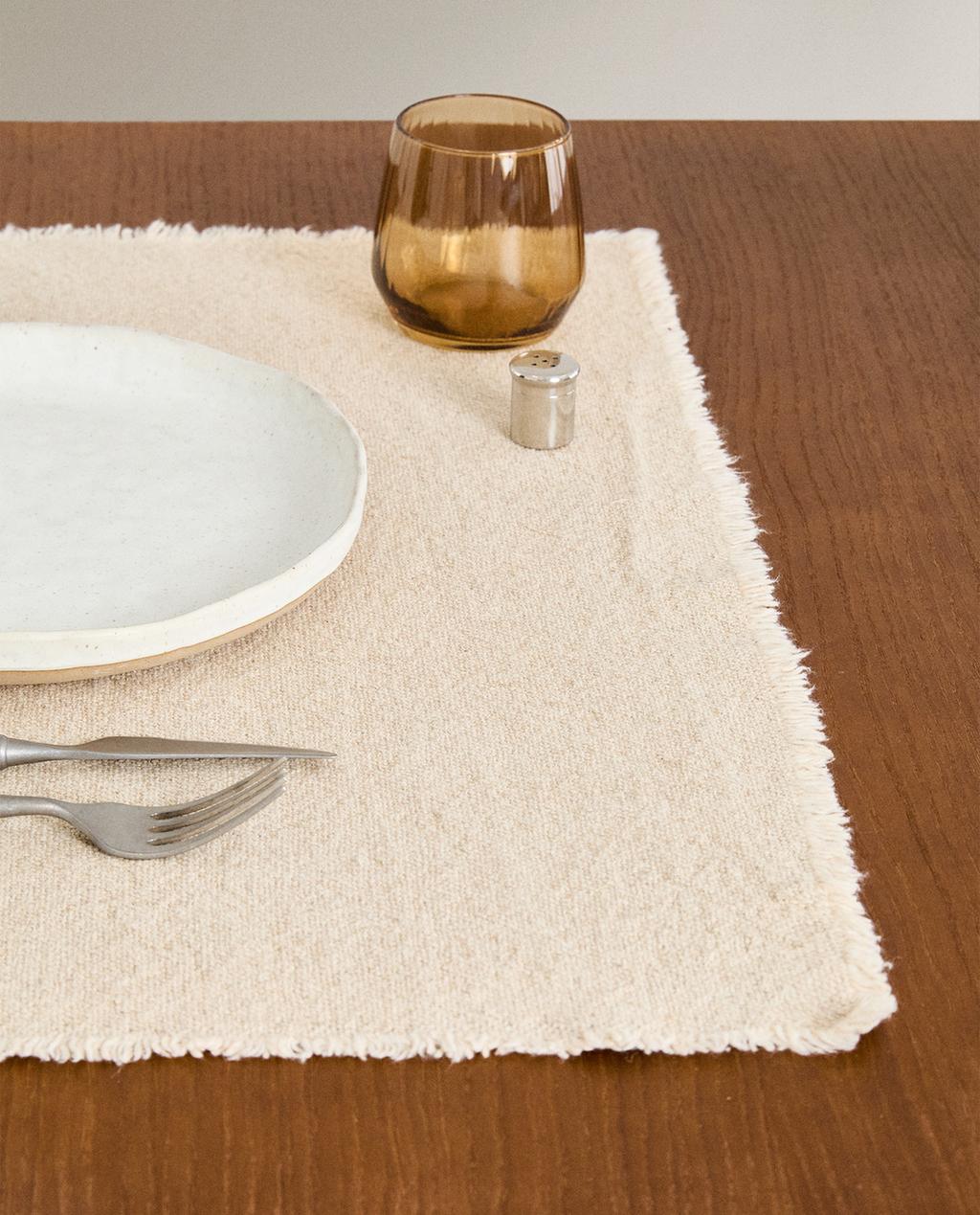 RUSTIC LINEN PLACEMAT