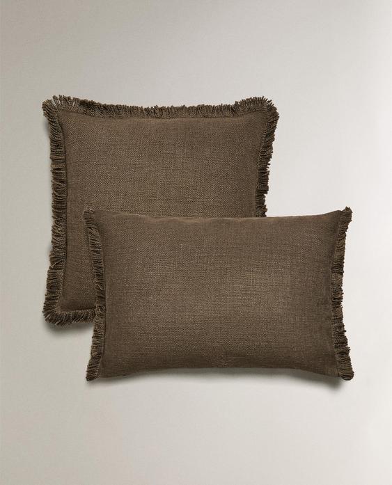 FRINGED CUSHION COVER FRINGED CUSHION COVER