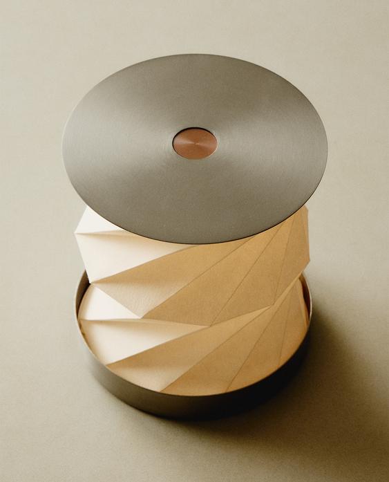 مصباح لاسلكي معدن قابل للطي