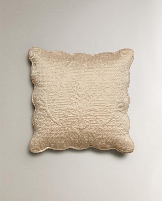 QUILTED CUSHION COVER WITH RAISED DESIGN QUILTED CUSHION COVER WITH RAISED DESIGN