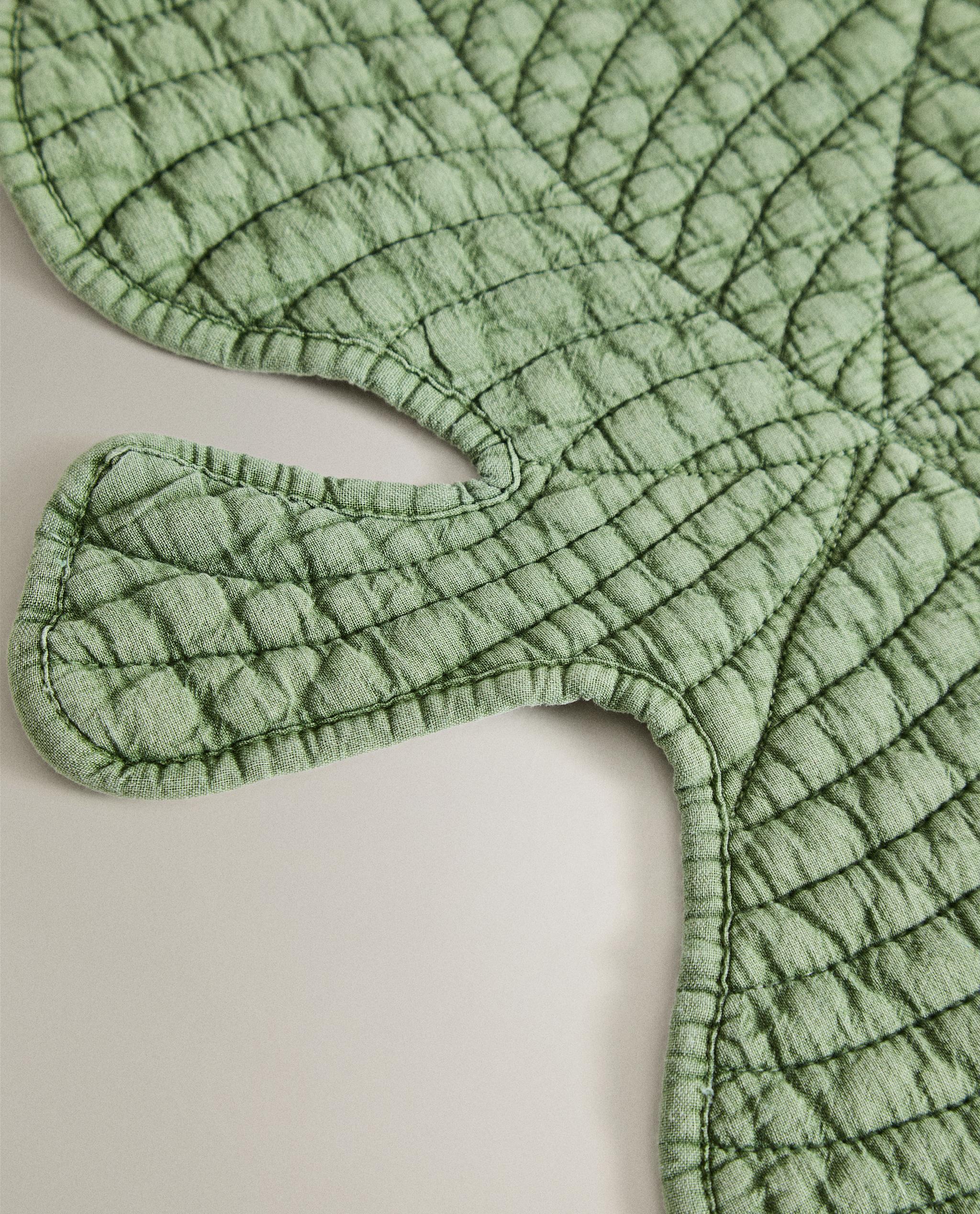 QUILTED CLOVER PLACEMAT product thumbnail 4