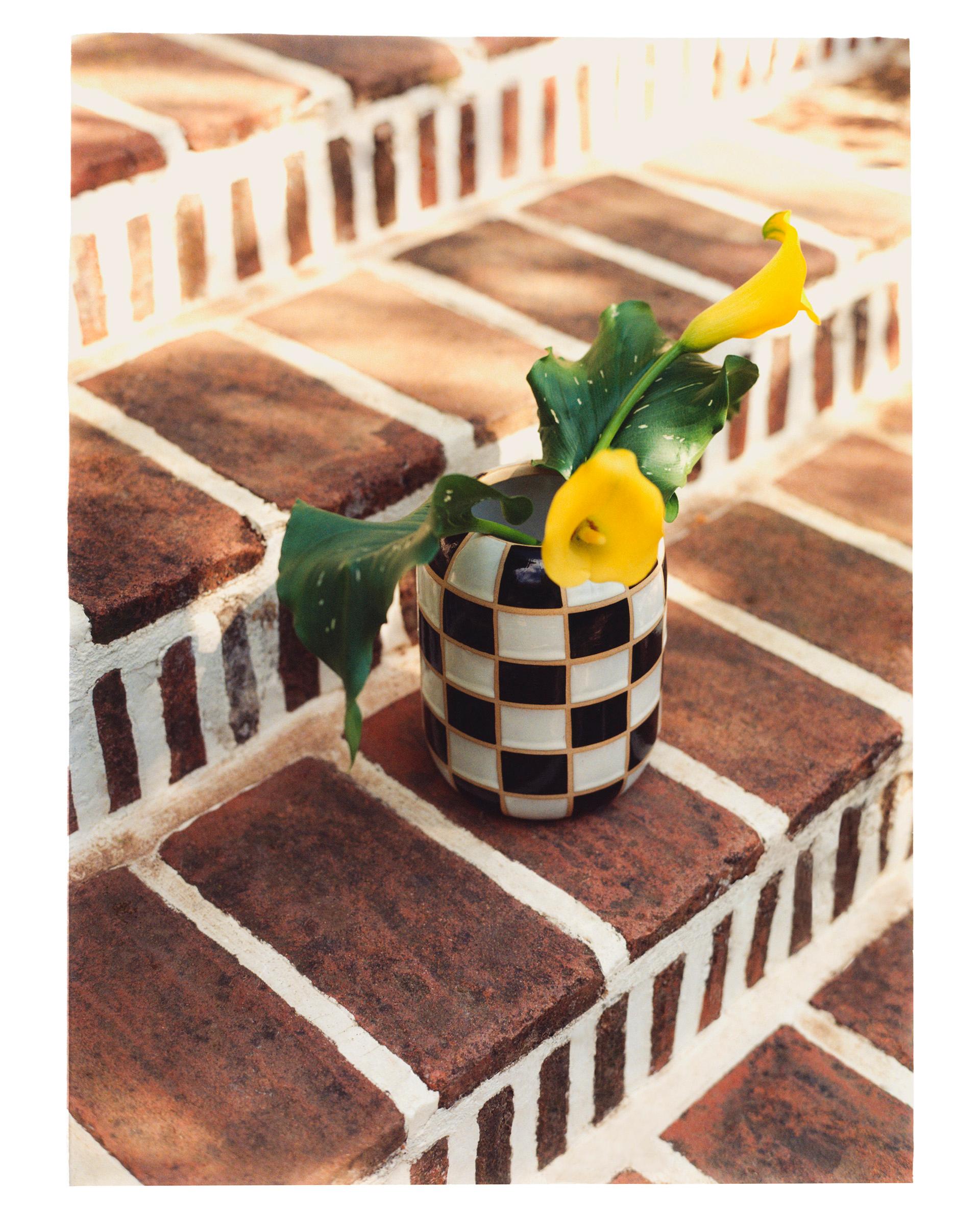 CHEQUERED CERAMIC VASE X COLLAGERIE