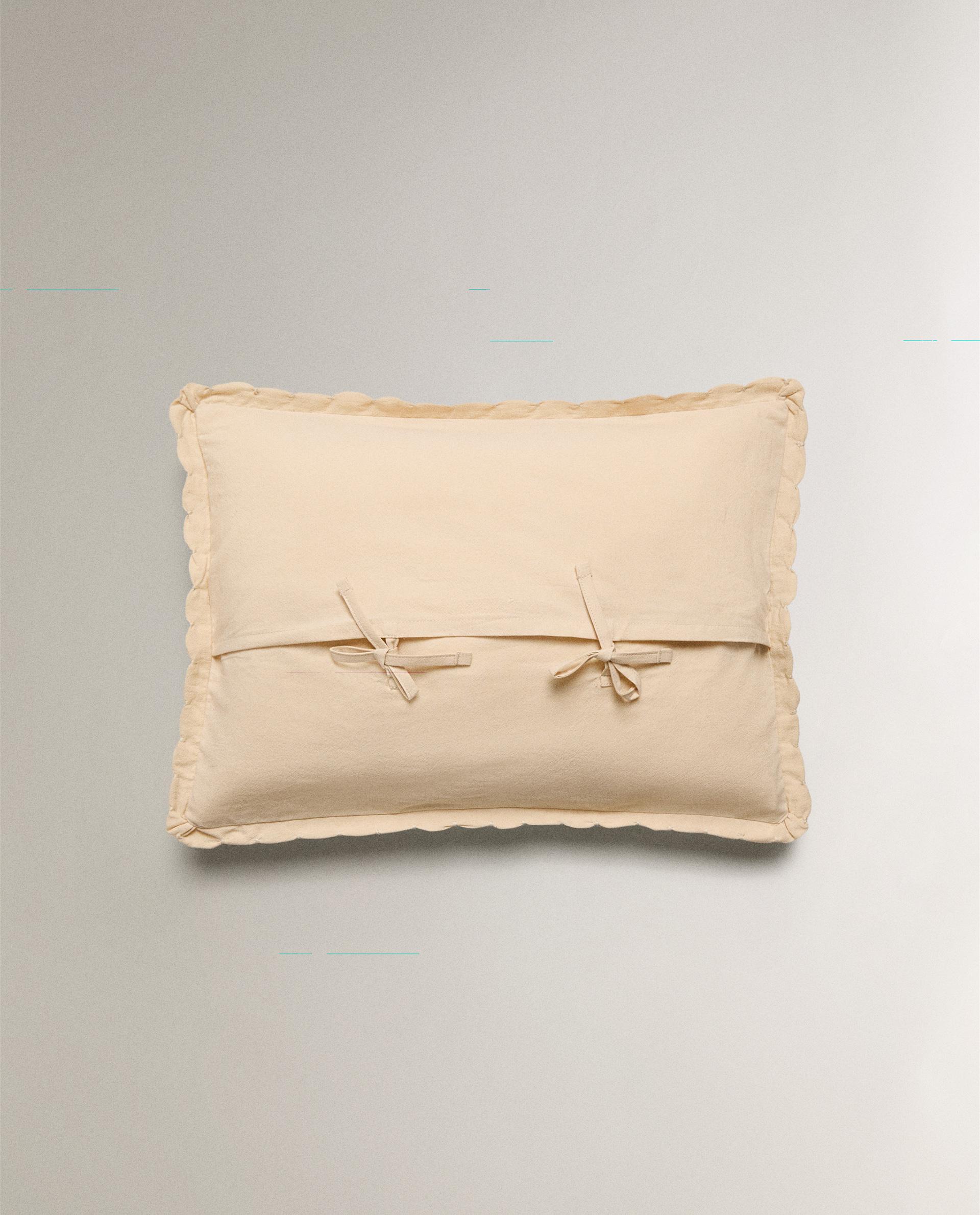 ♡サエラ　ヒスクローネクッションカバー未使用♡ ♡サエラ ヒスクローネクッションカバー未使用♡