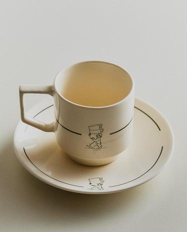 КОФЕЙНАЯ ЧАШКА И БЛЮДЦЕ ИЗ КЕРАМИКИ