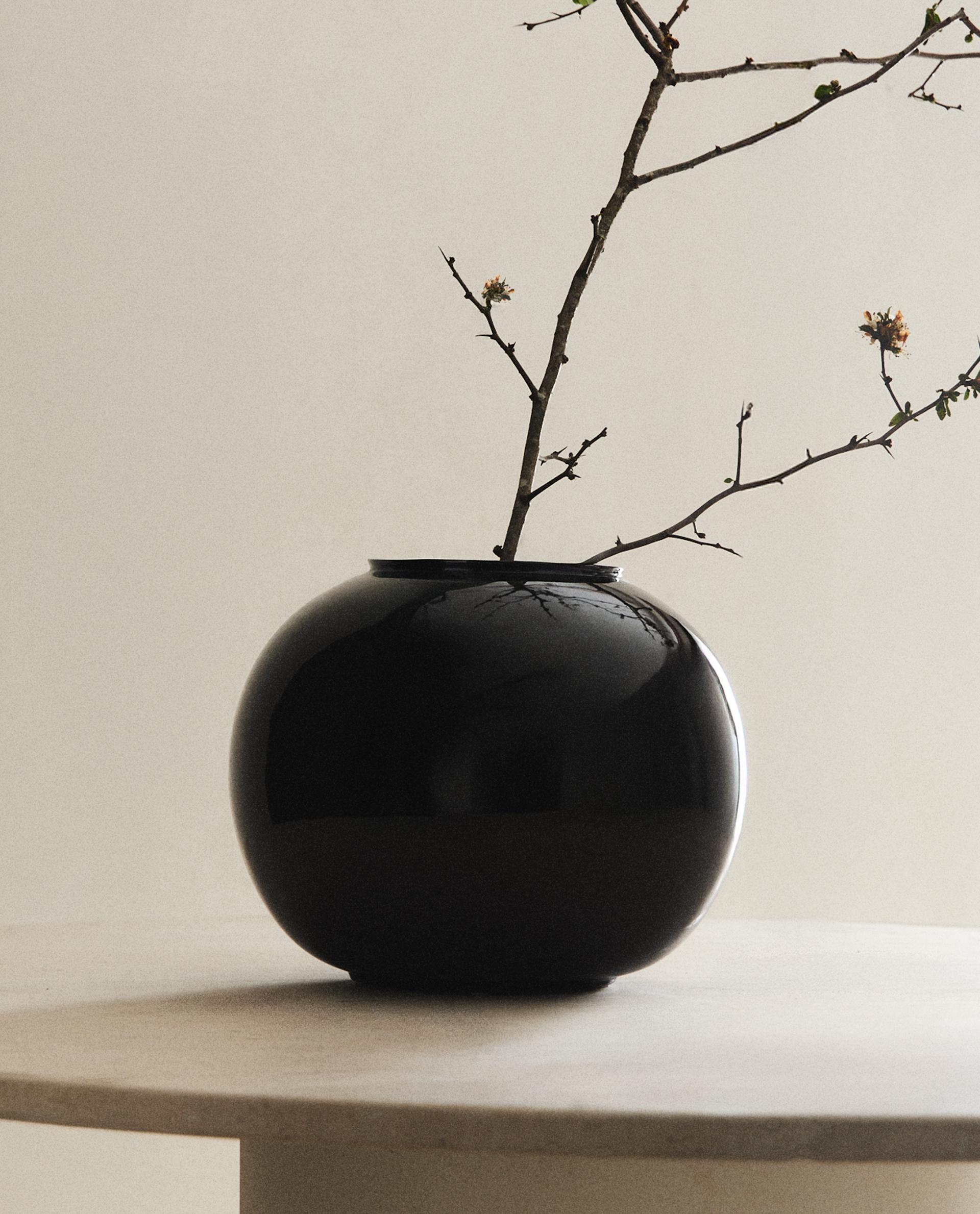 GLOSS SPHERE VASE product thumbnail 13