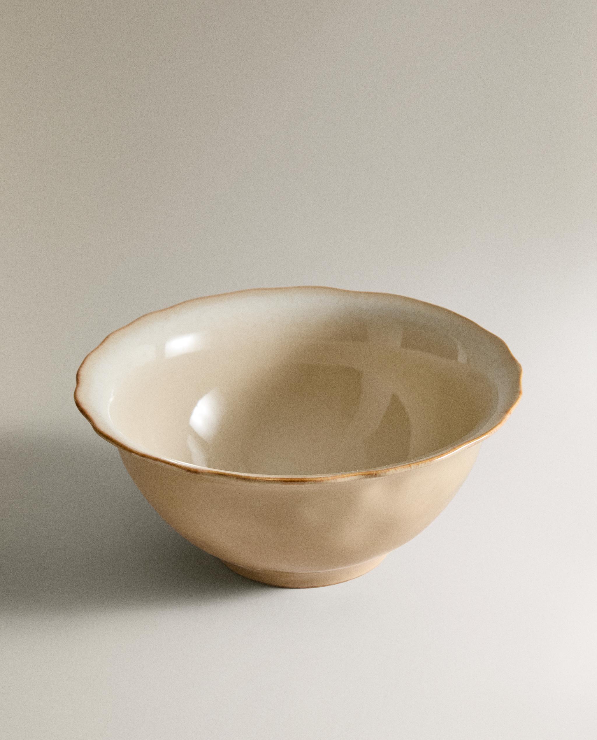 STONEWARE SALAD BOWL WITH IRREGULAR EDGE product thumbnail 7