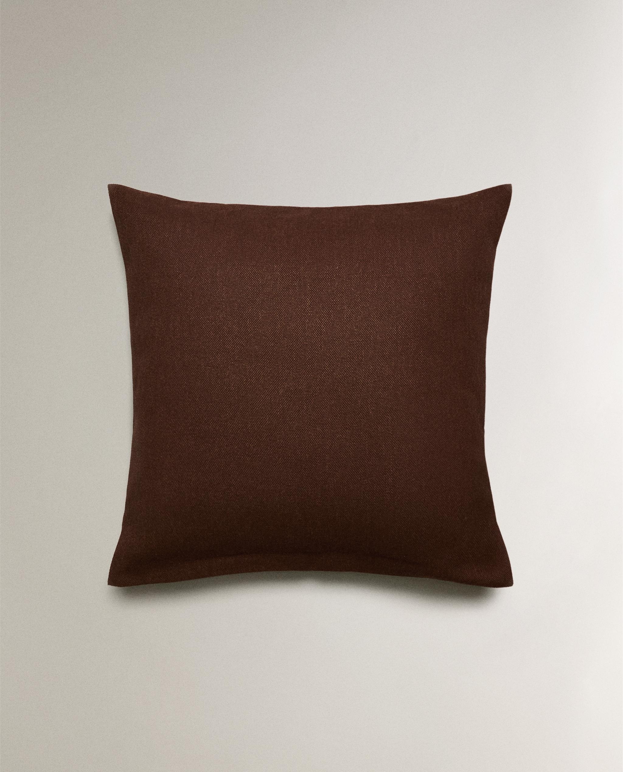 ロングクッション低反発　カバー付き　Zara  ファイバーピロー XXLサイズ | Zara Home 日本/Japan