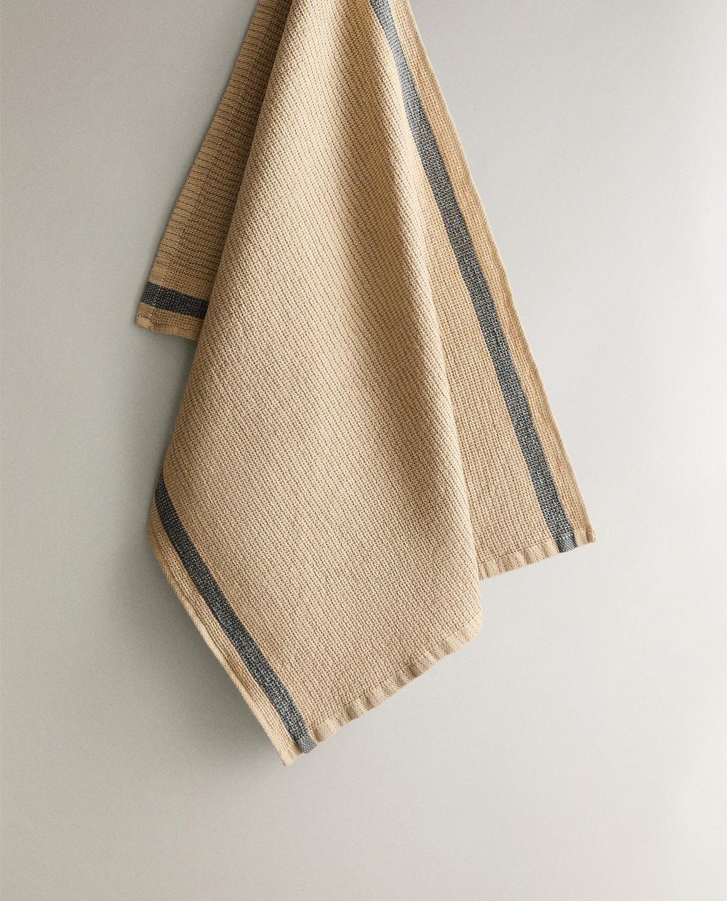 WAFFLE KITCHEN TOWEL WITH STRIPE