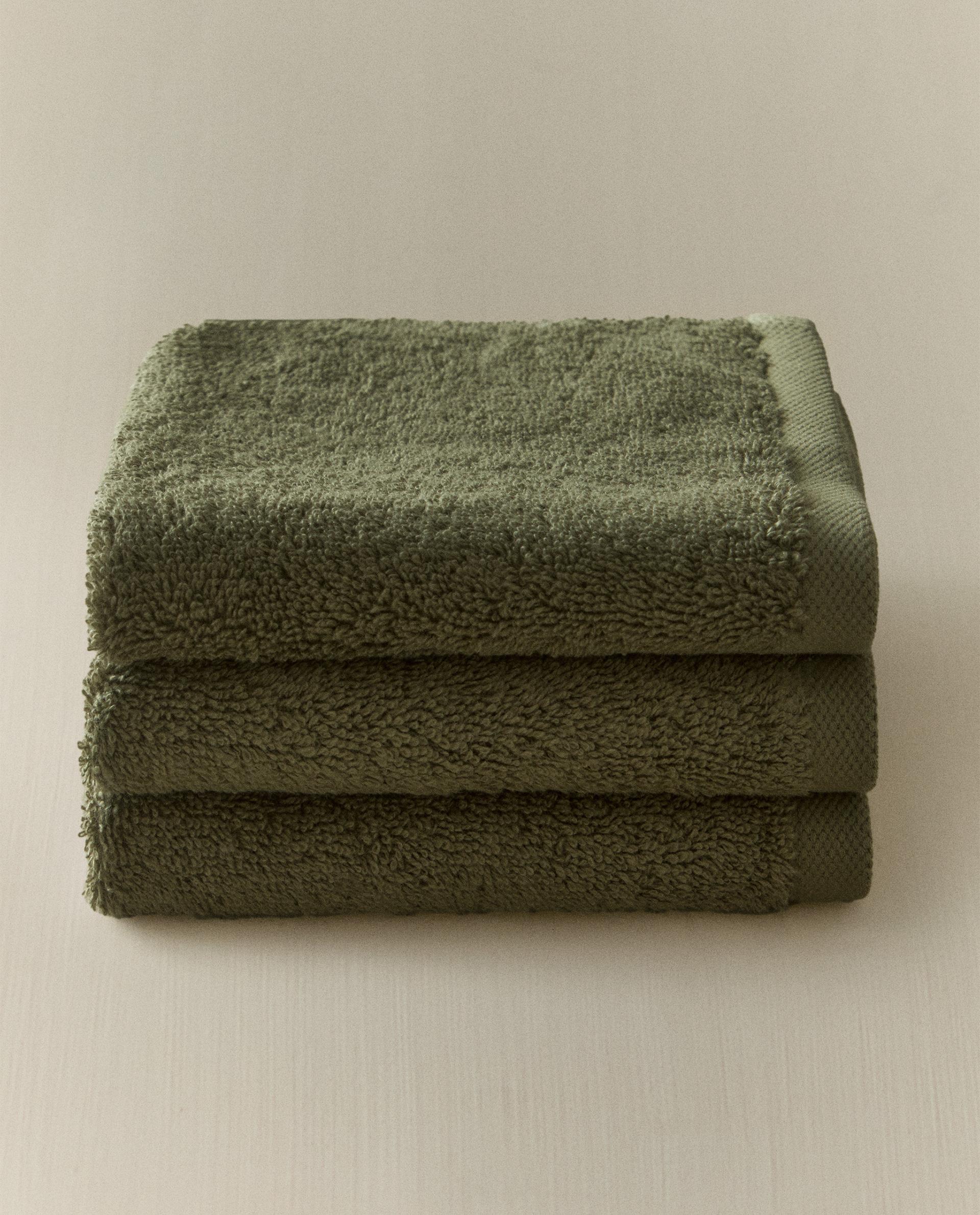 SET ASCIUGAMANI TOILETTE COTONE PREMIUM (SET DA 3) SET ASCIUGAMANI TOILETTE COTONE PREMIUM (SET DA 3)